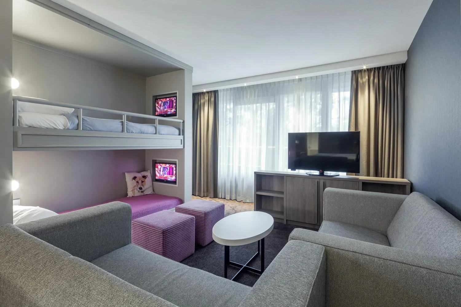 Living room, Bed in Van der Valk Hotel Haarlem