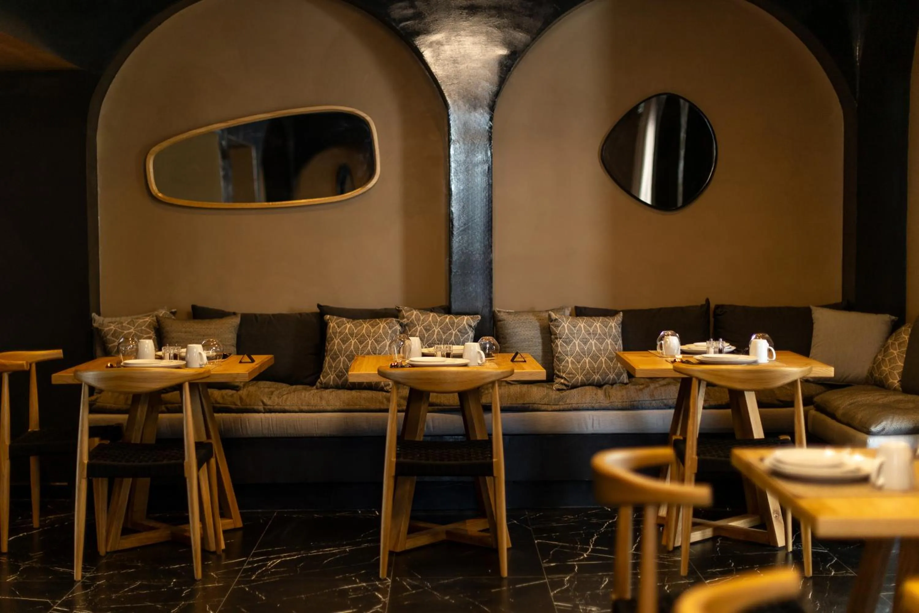 Restaurant/places to eat in Santo Mangata Boutique Hotel and Spa