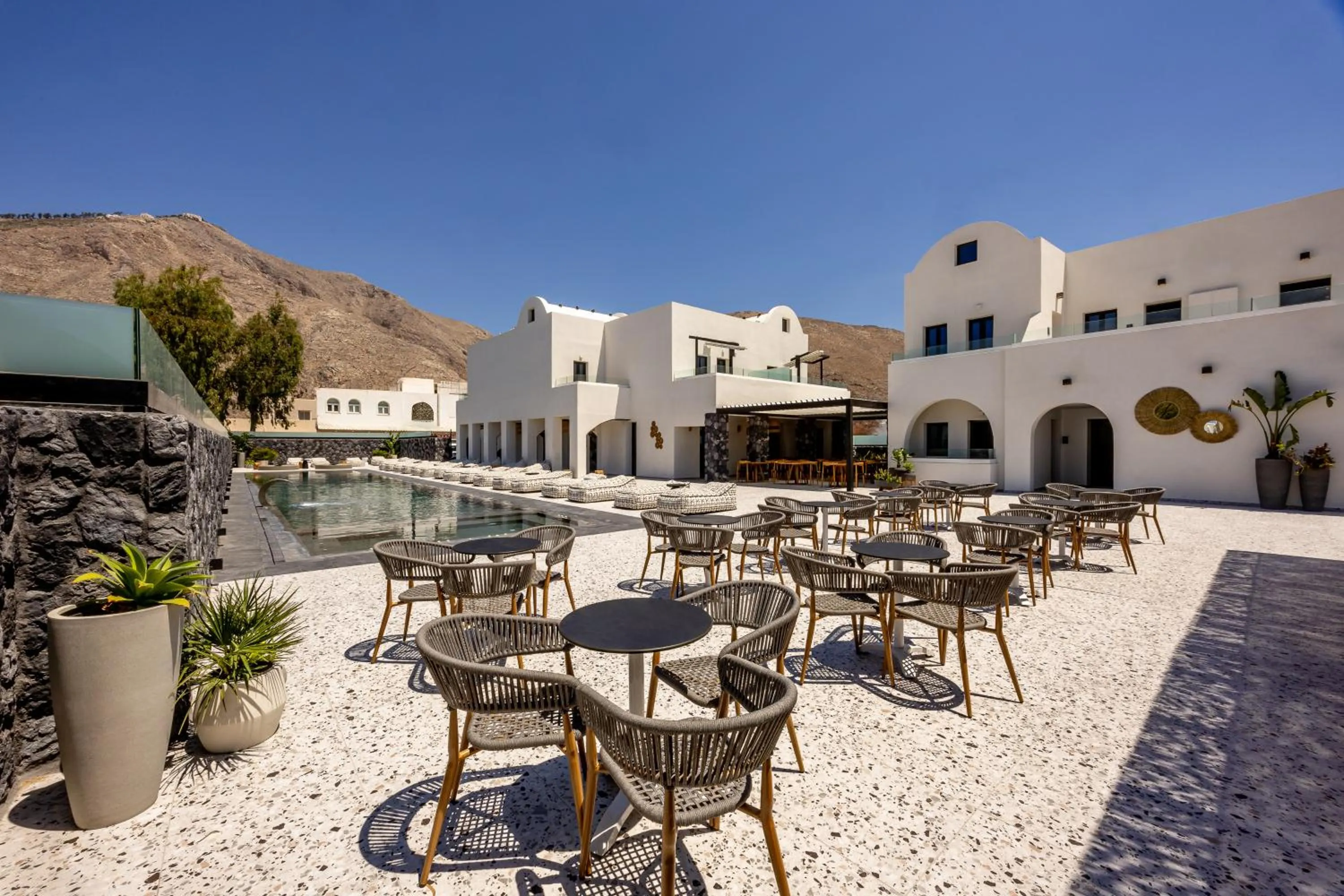 Restaurant/places to eat in Santo Mangata Boutique Hotel and Spa