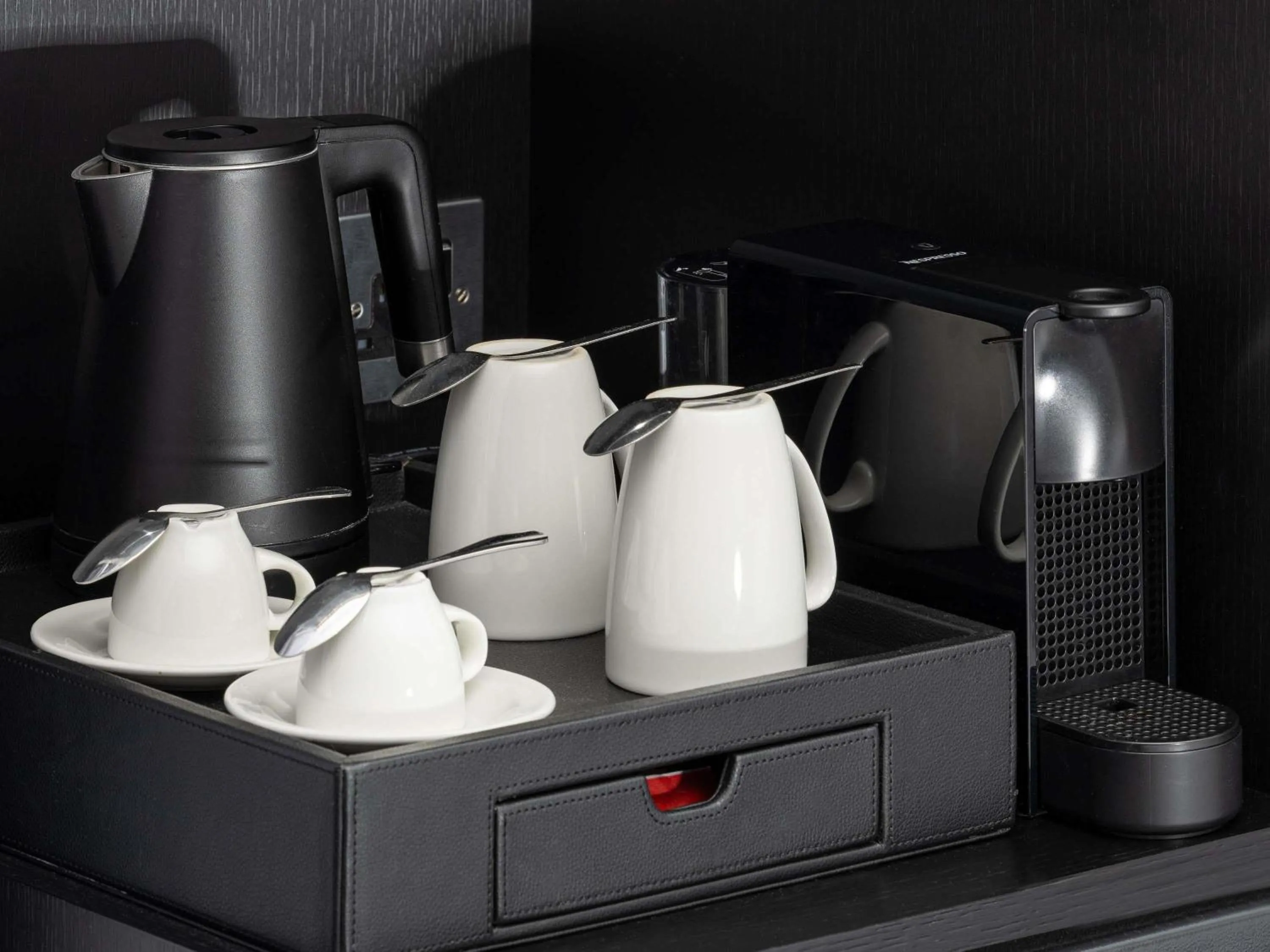 Bedroom in Sofitel London Gatwick