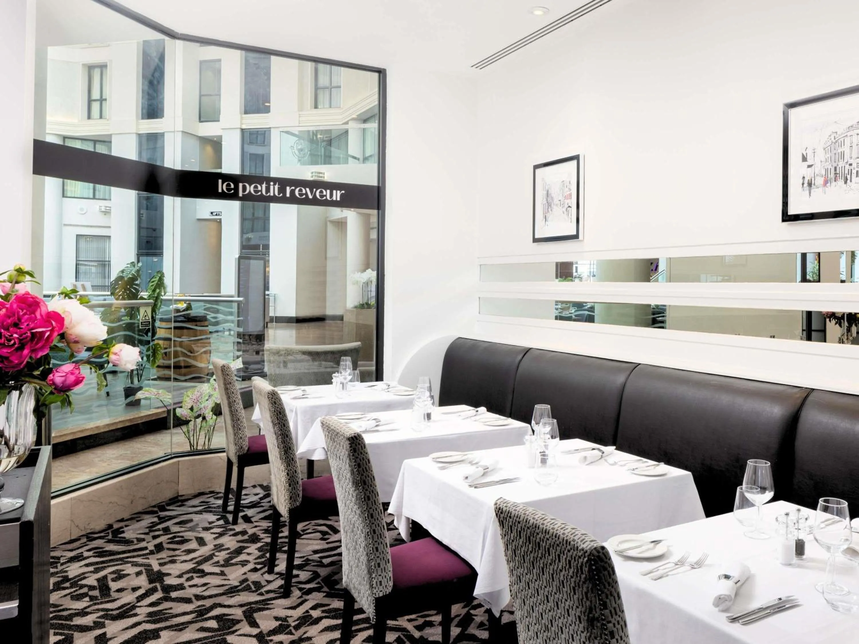 Restaurant/places to eat in Sofitel London Gatwick