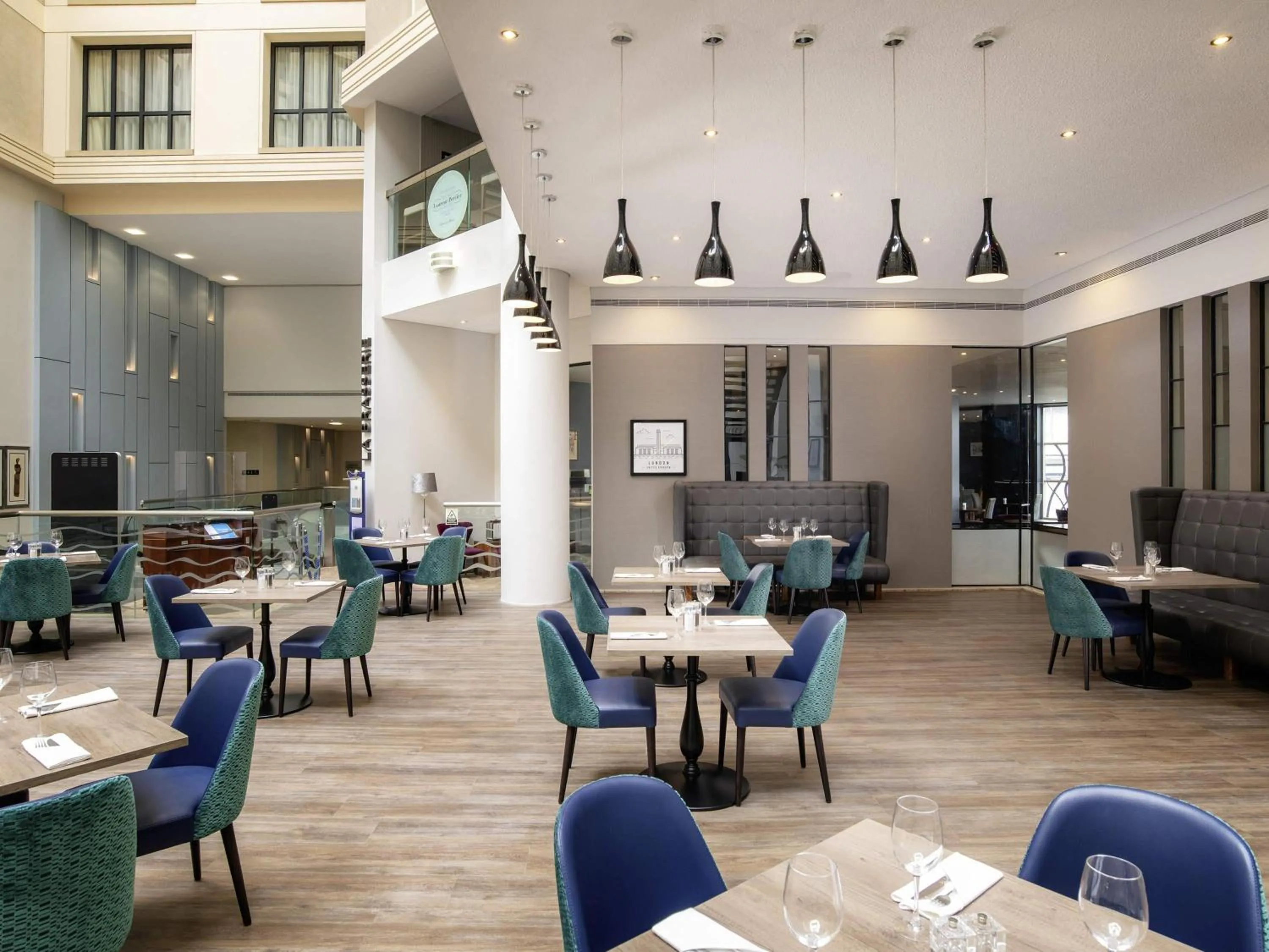 Restaurant/places to eat in Sofitel London Gatwick