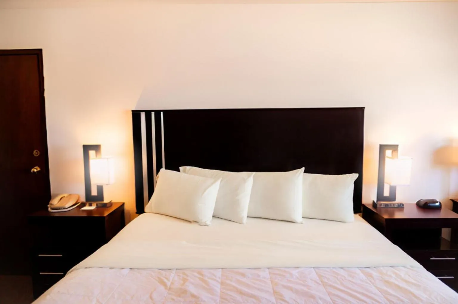 Bed in OK Welcome Home Hotel