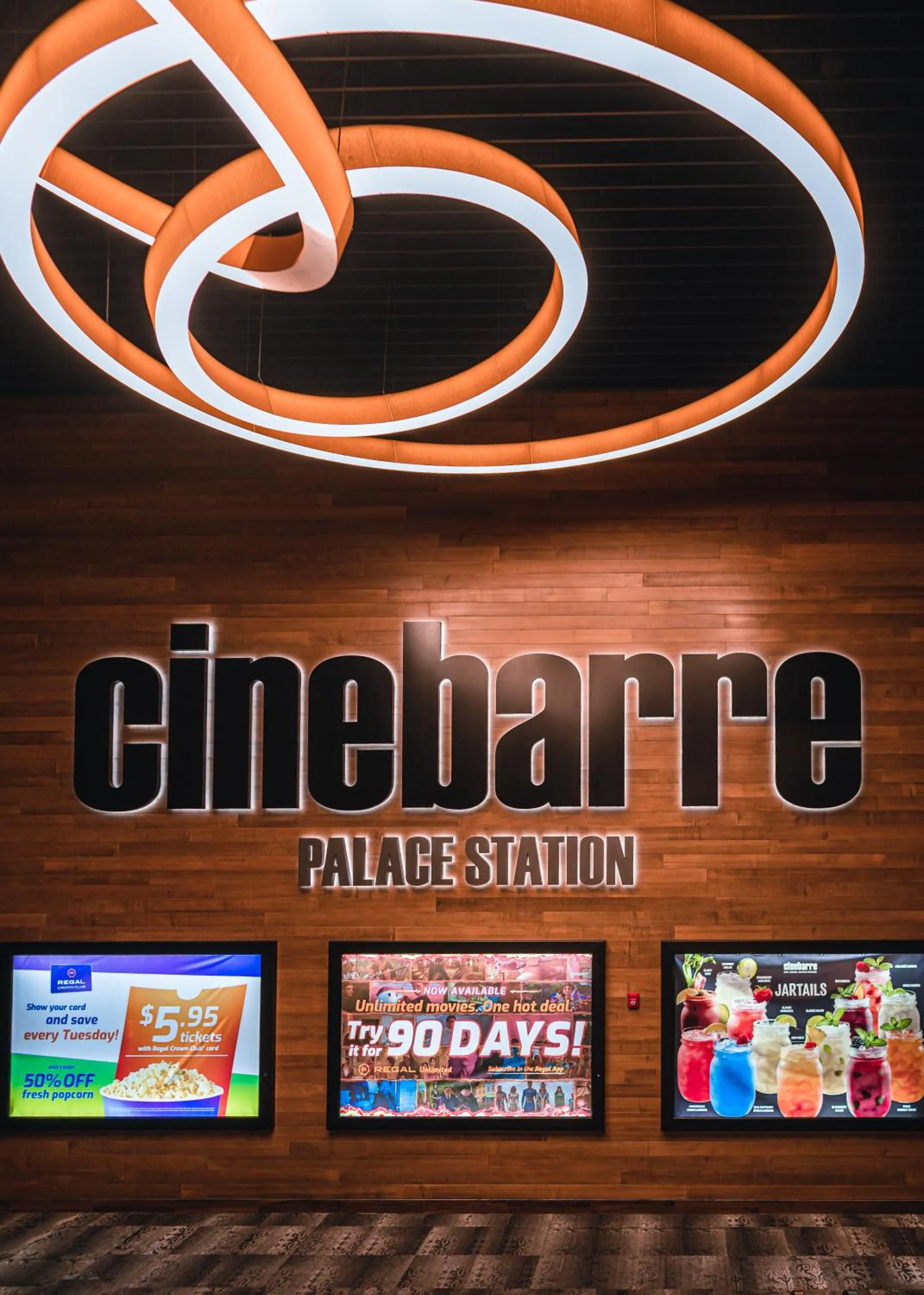 Entertainment in Palace Station Hotel & Casino