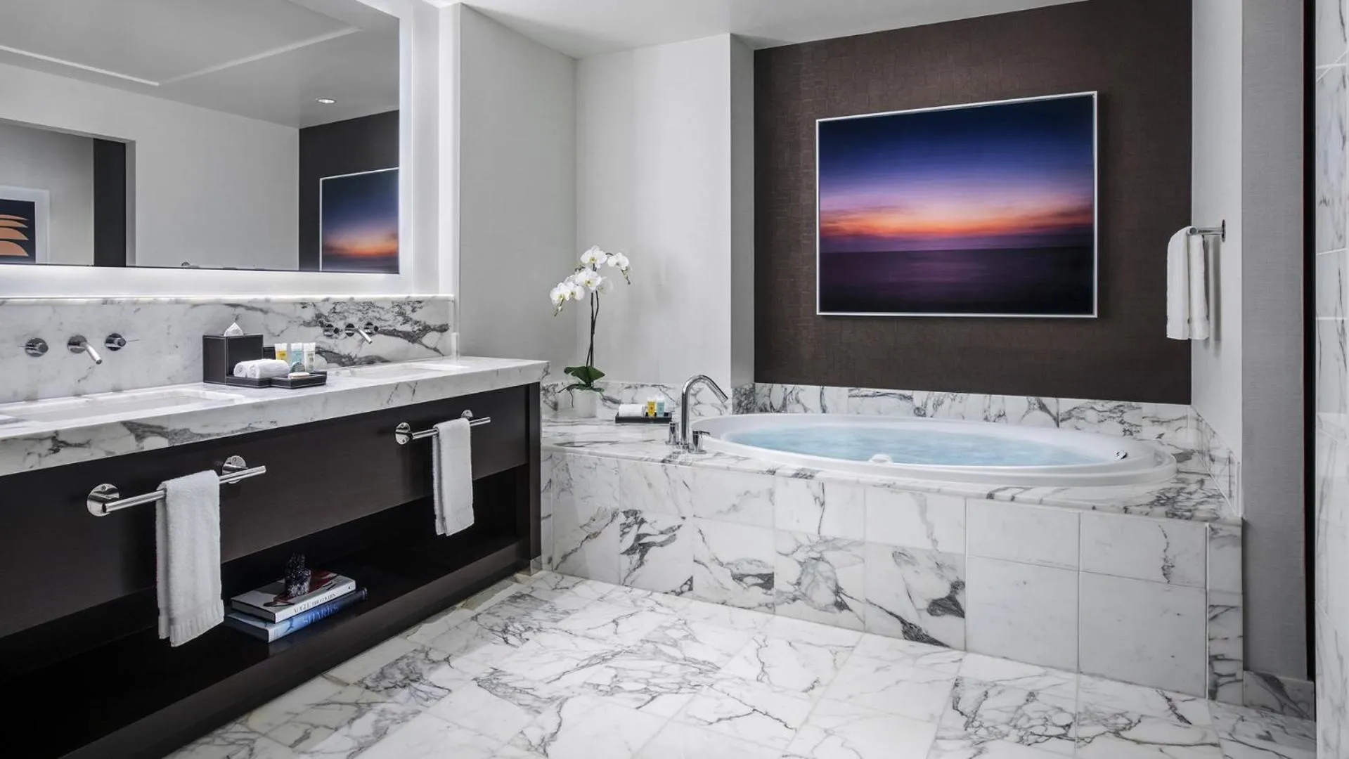 Bath in Red Rock Casino Resort & Spa