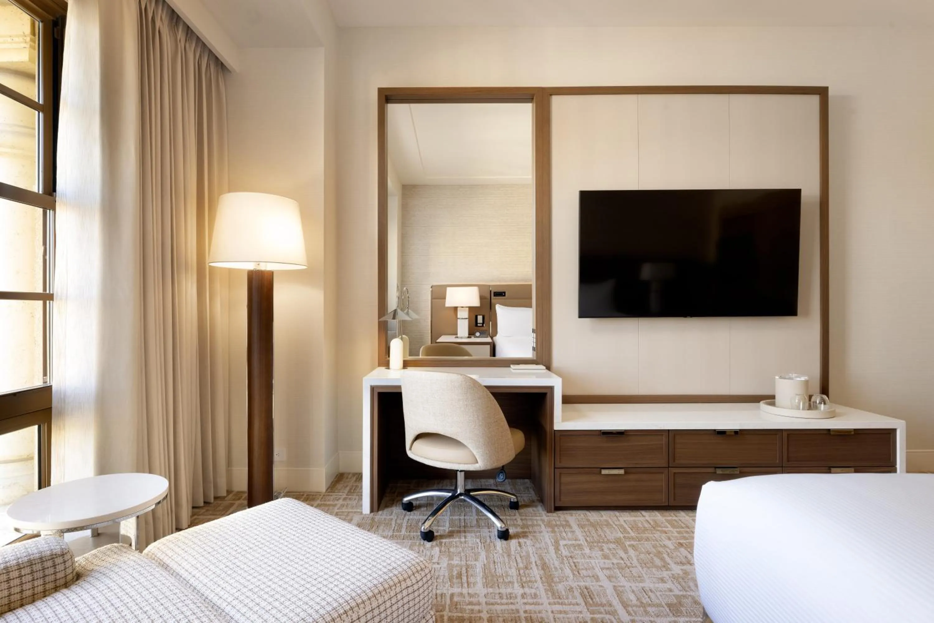 TV and multimedia, Bed in Green Valley Ranch Resort Spa Casino