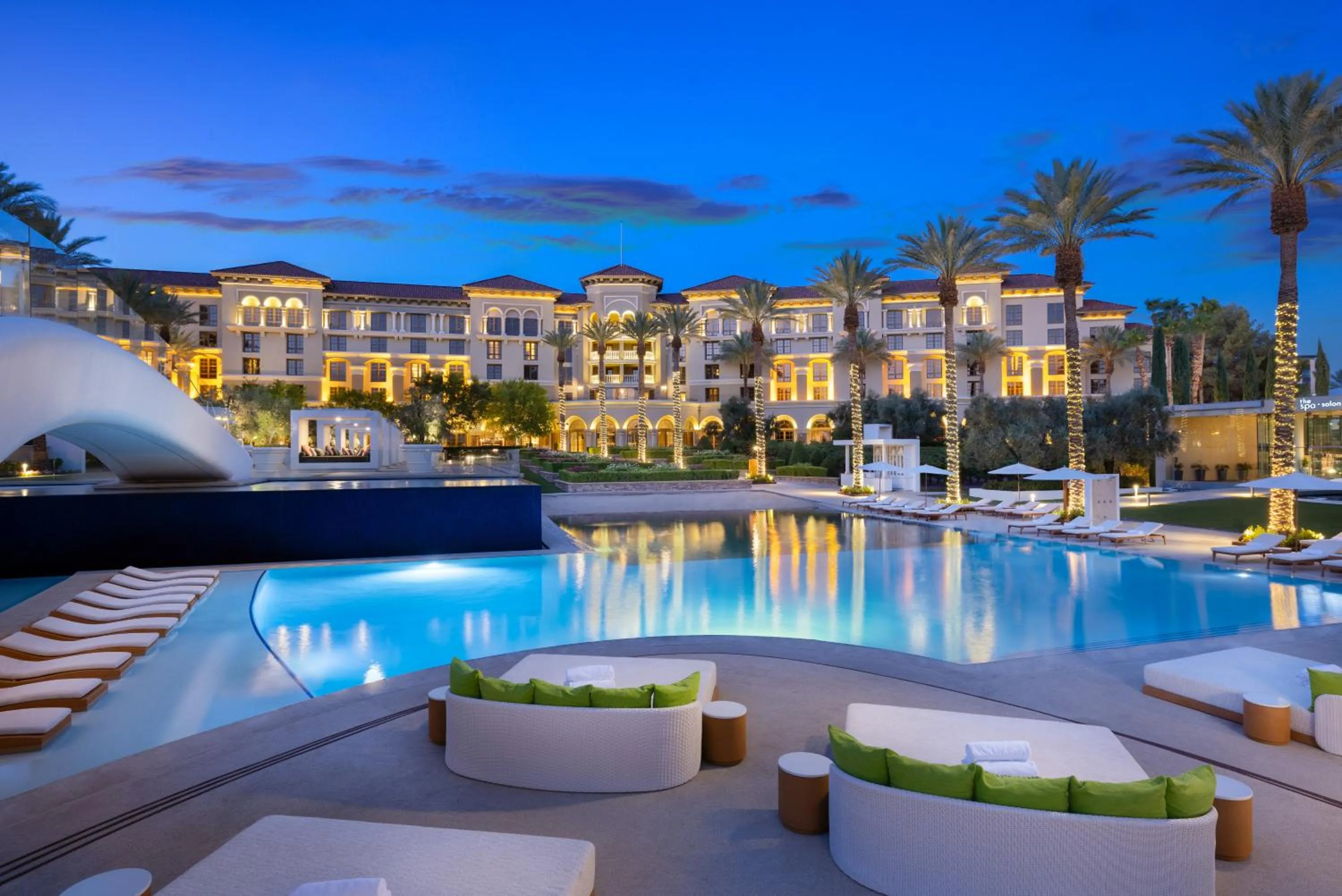 Swimming pool in Green Valley Ranch Resort Spa Casino