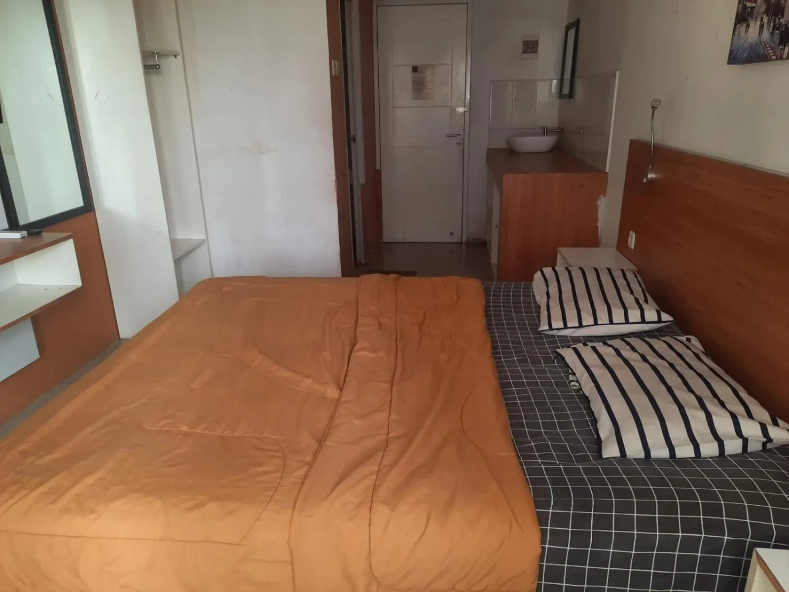 Bedroom, Bed in OYO Life 93140 Apartment Grand Sentraland By Fahri