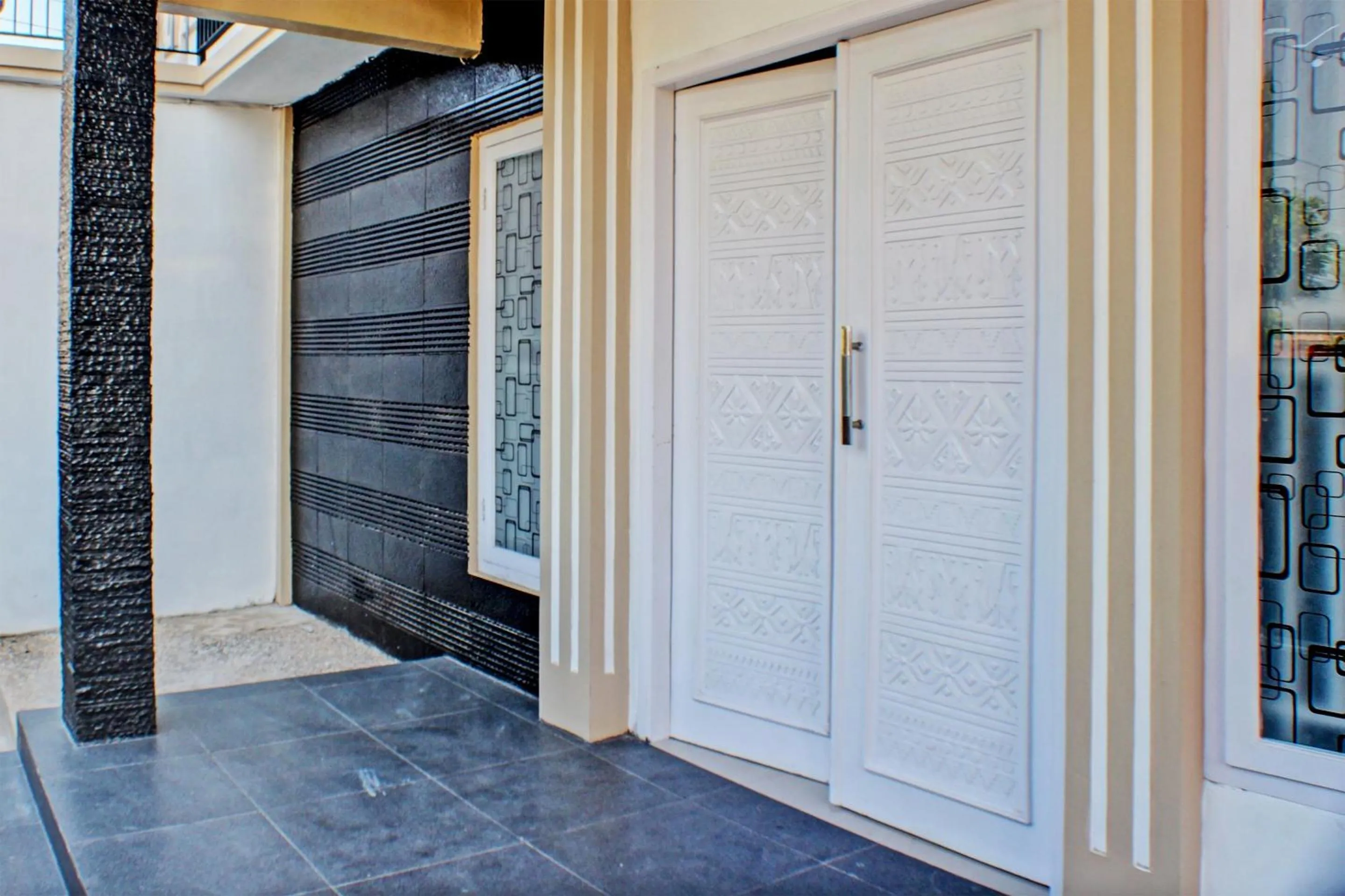 Lobby or reception in OYO Life 93138 Anugrah Kost Syariah