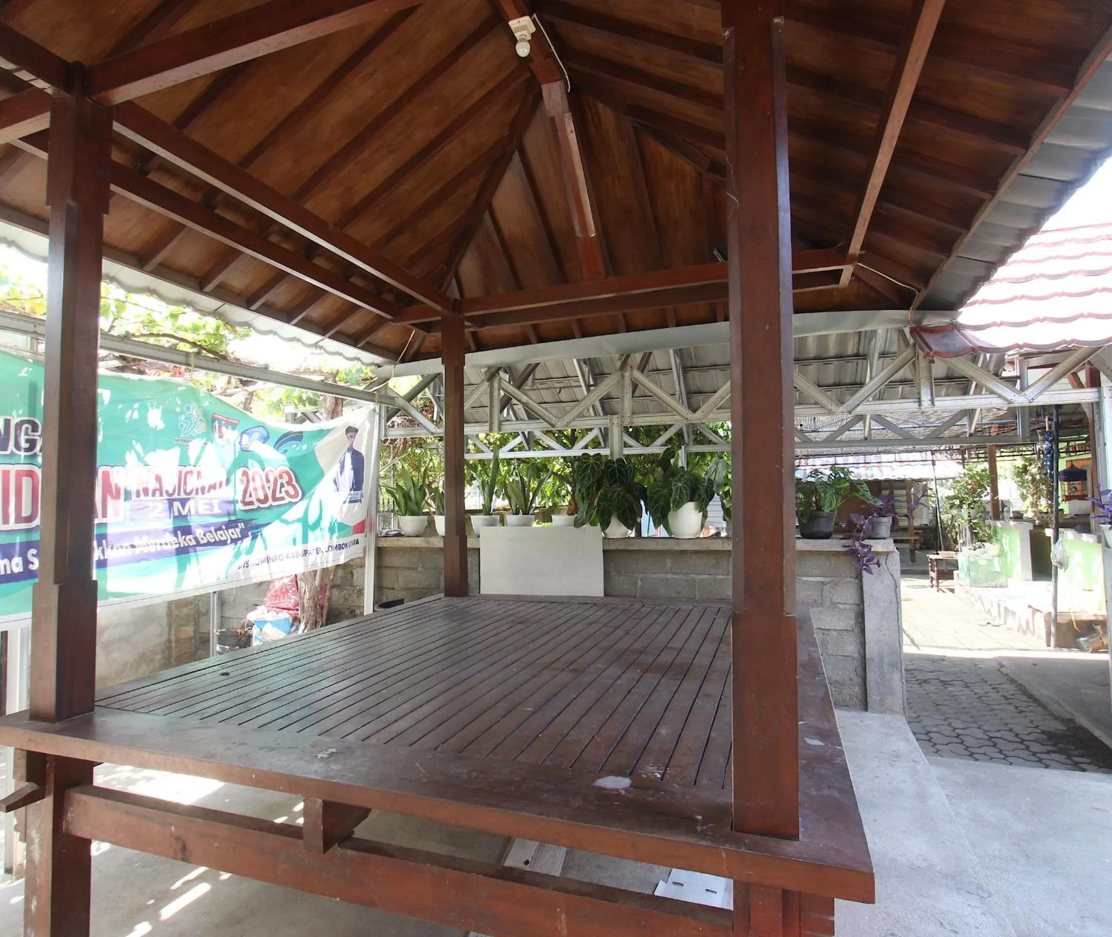 Lobby or reception in OYO Life 93125 Kos Bale Lumbung Syariah