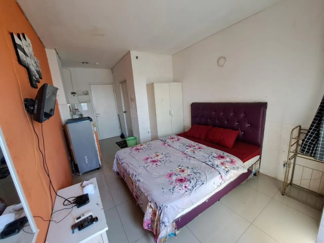 Bedroom, Bed in OYO Life 93139 Apartemen Grand Sentraland By Evi