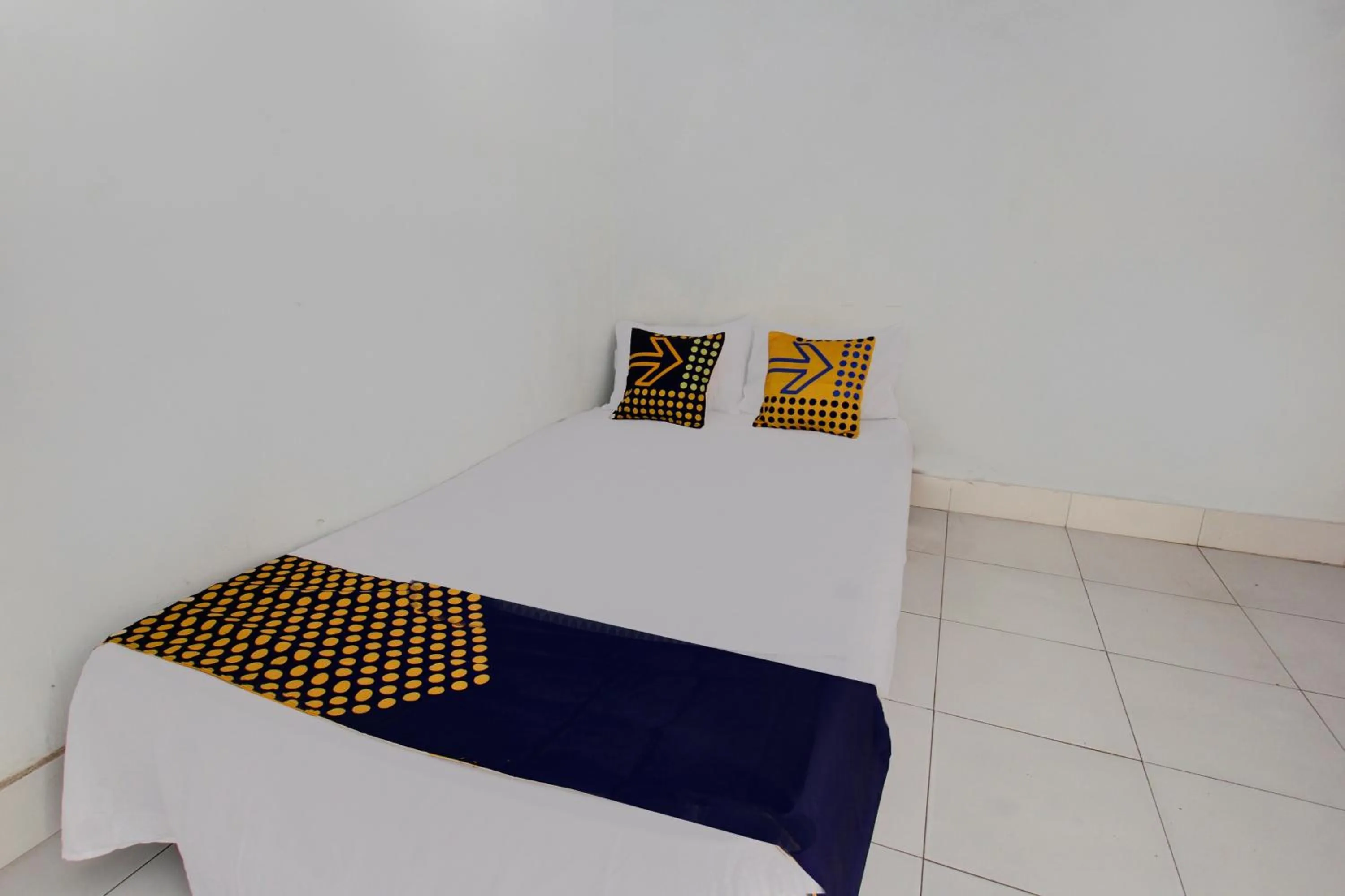 Bedroom, Bed in OYO Life 93153 Kos Jenggala