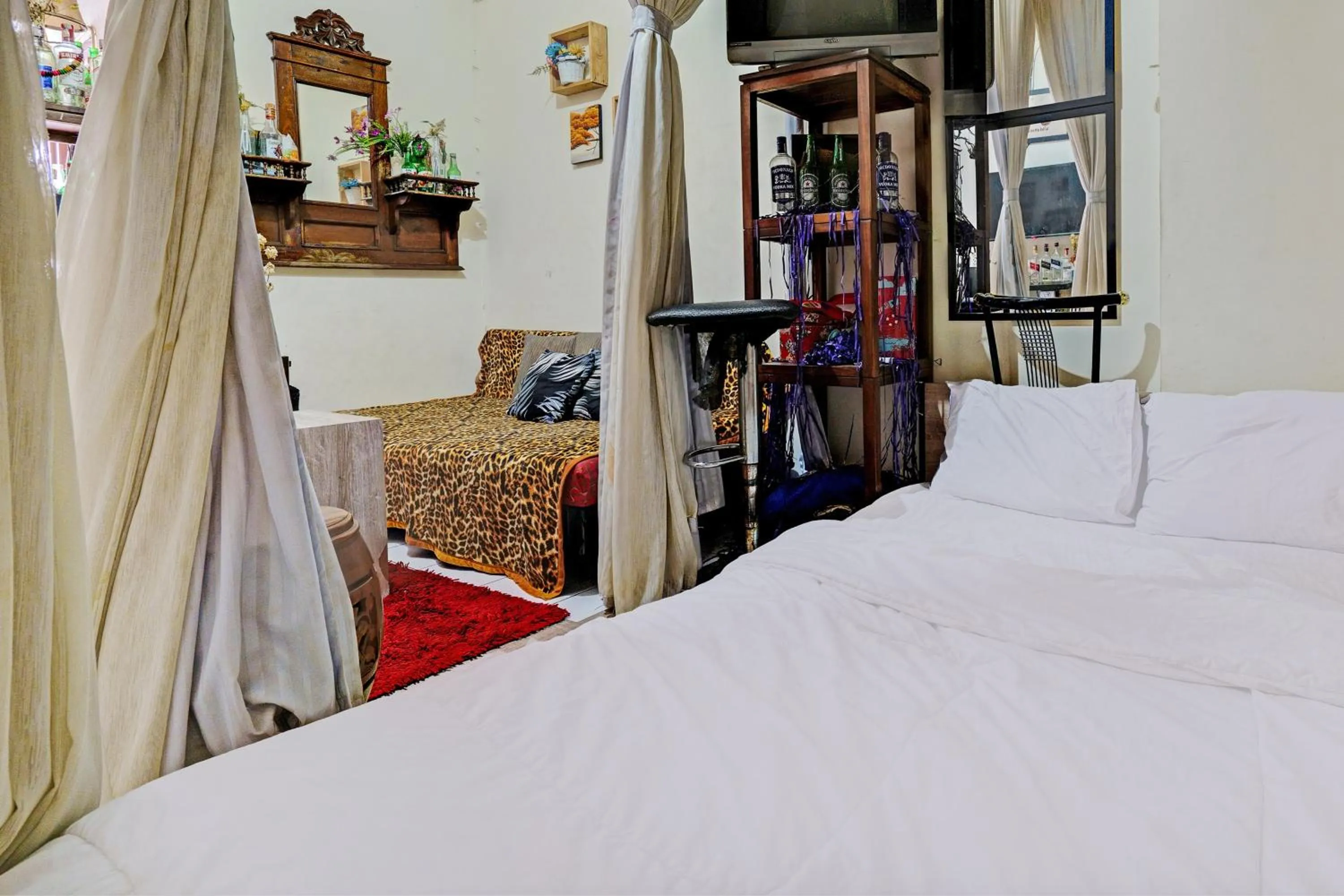 Bedroom, Bed in OYO Life 93120 Apartement Gateway Cicadas By Sarana Cipta Mahakarya