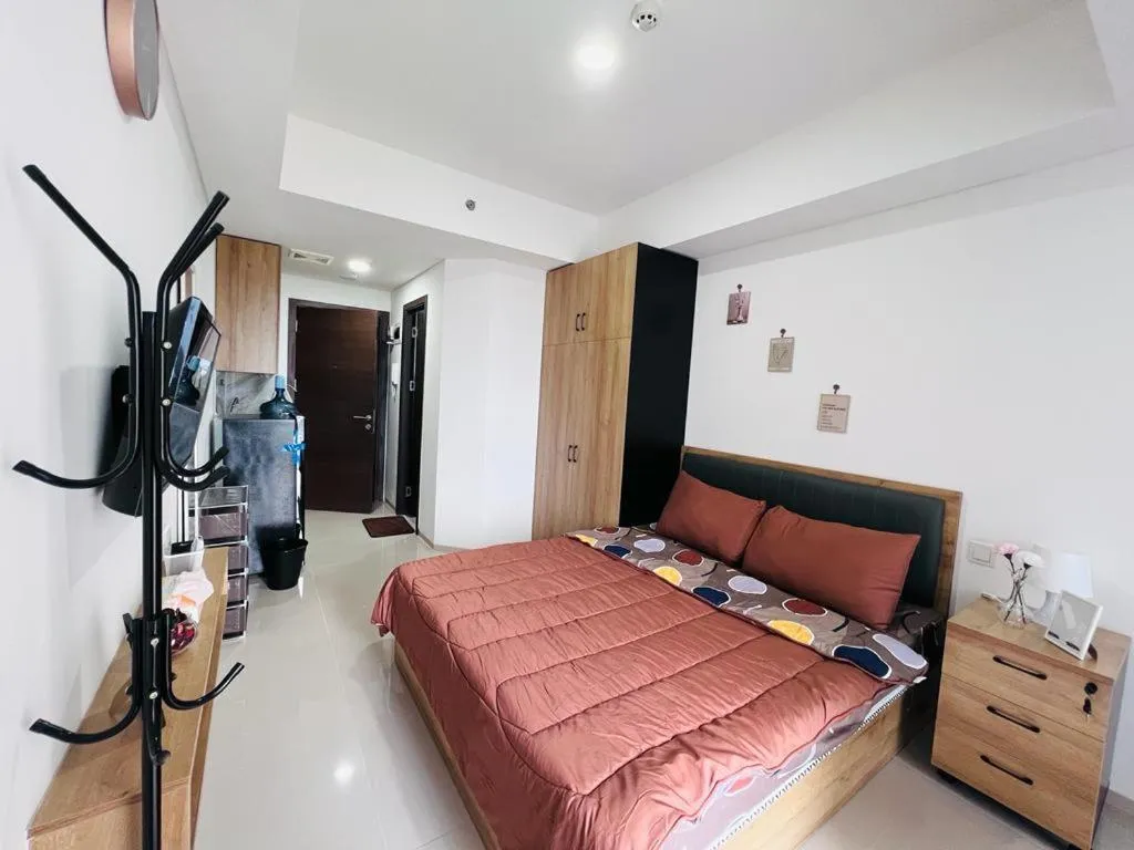 Bedroom, Bed in OYO Life 93164 Pacific Alam Sutra