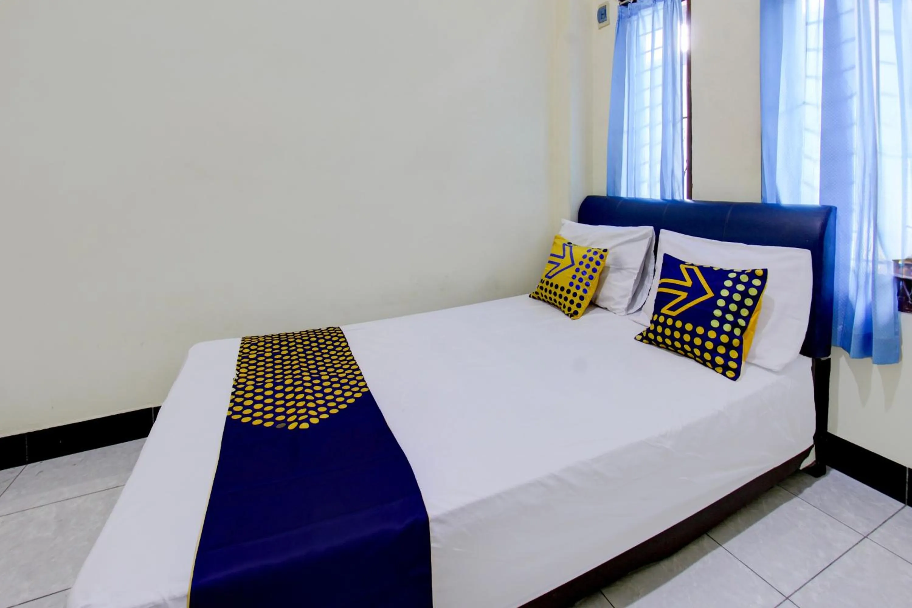 Bedroom, Bed in OYO Life 93157 Kos Kaloka