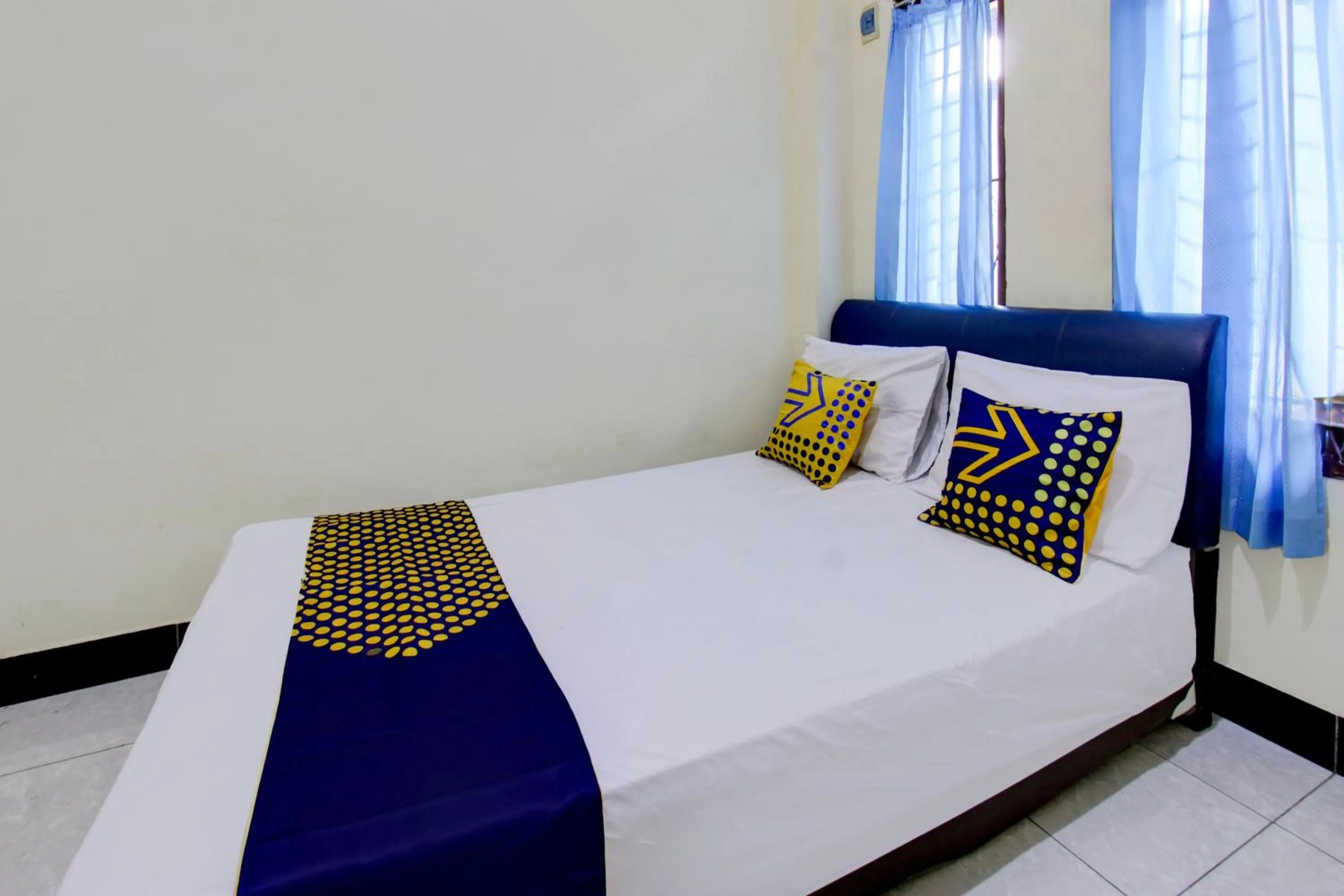 Bedroom, Bed in OYO Life 93157 Kos Kaloka