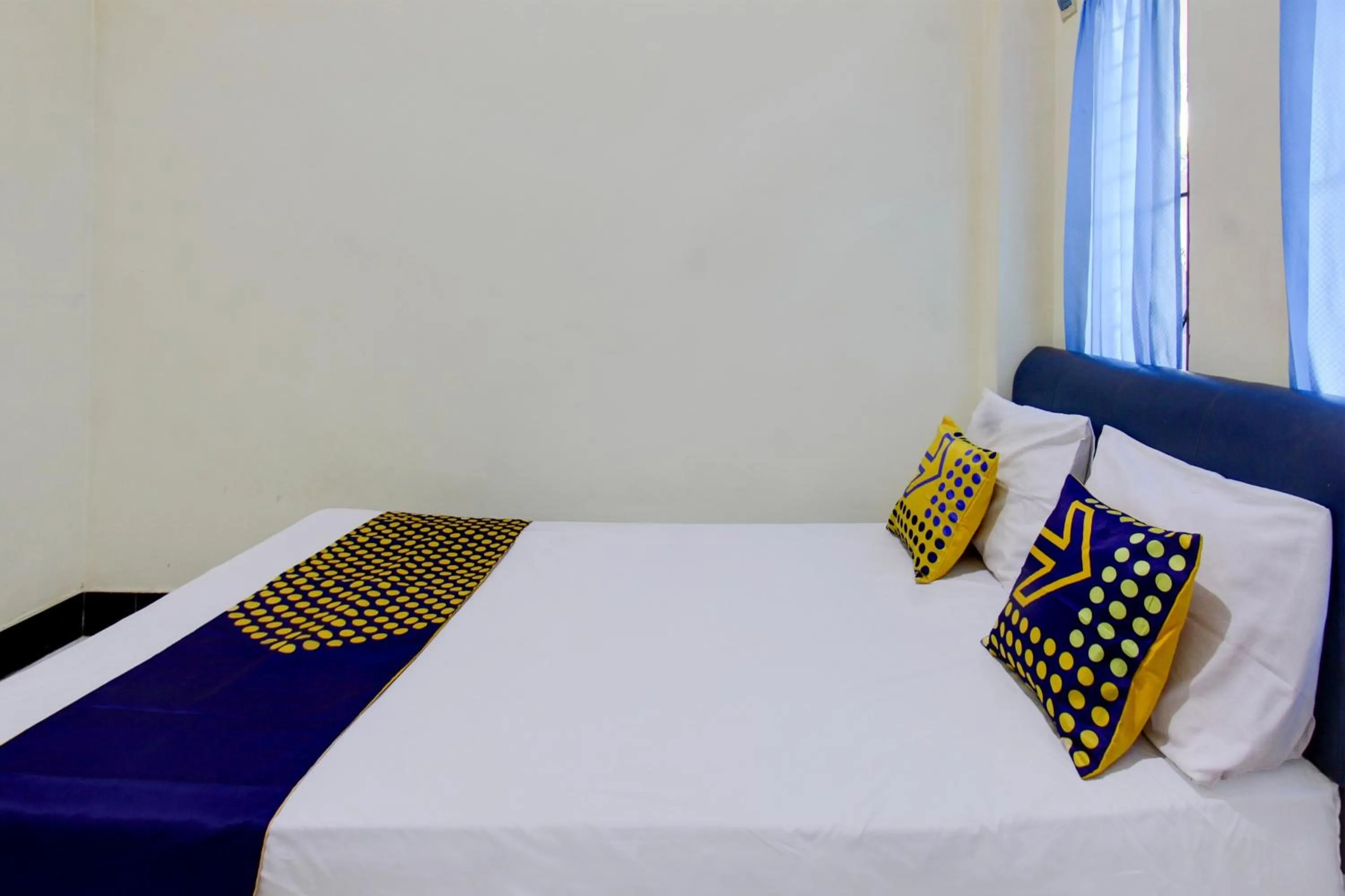 Bedroom, Bed in OYO Life 93157 Kos Kaloka