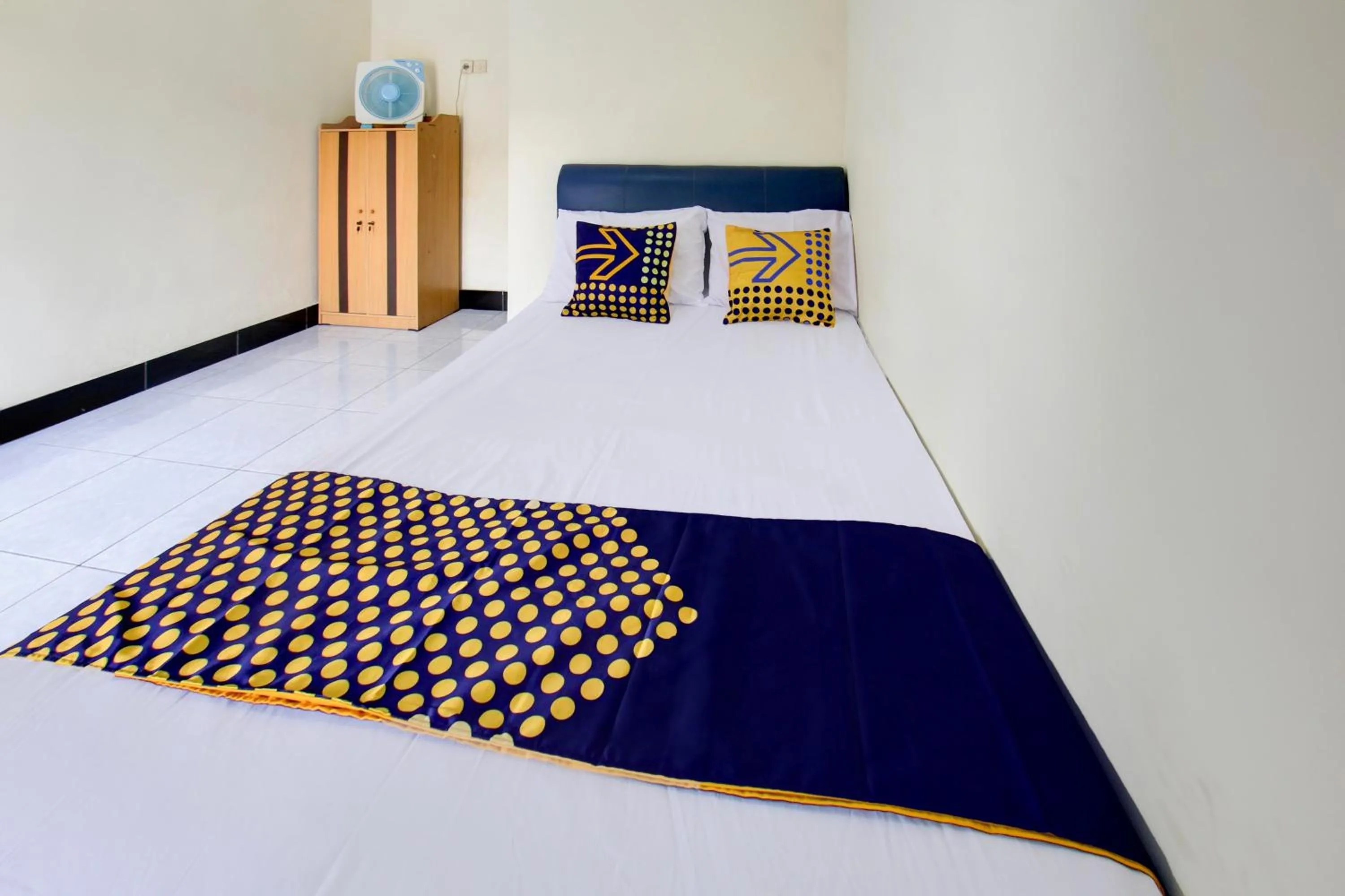 Bedroom, Bed in OYO Life 93157 Kos Kaloka