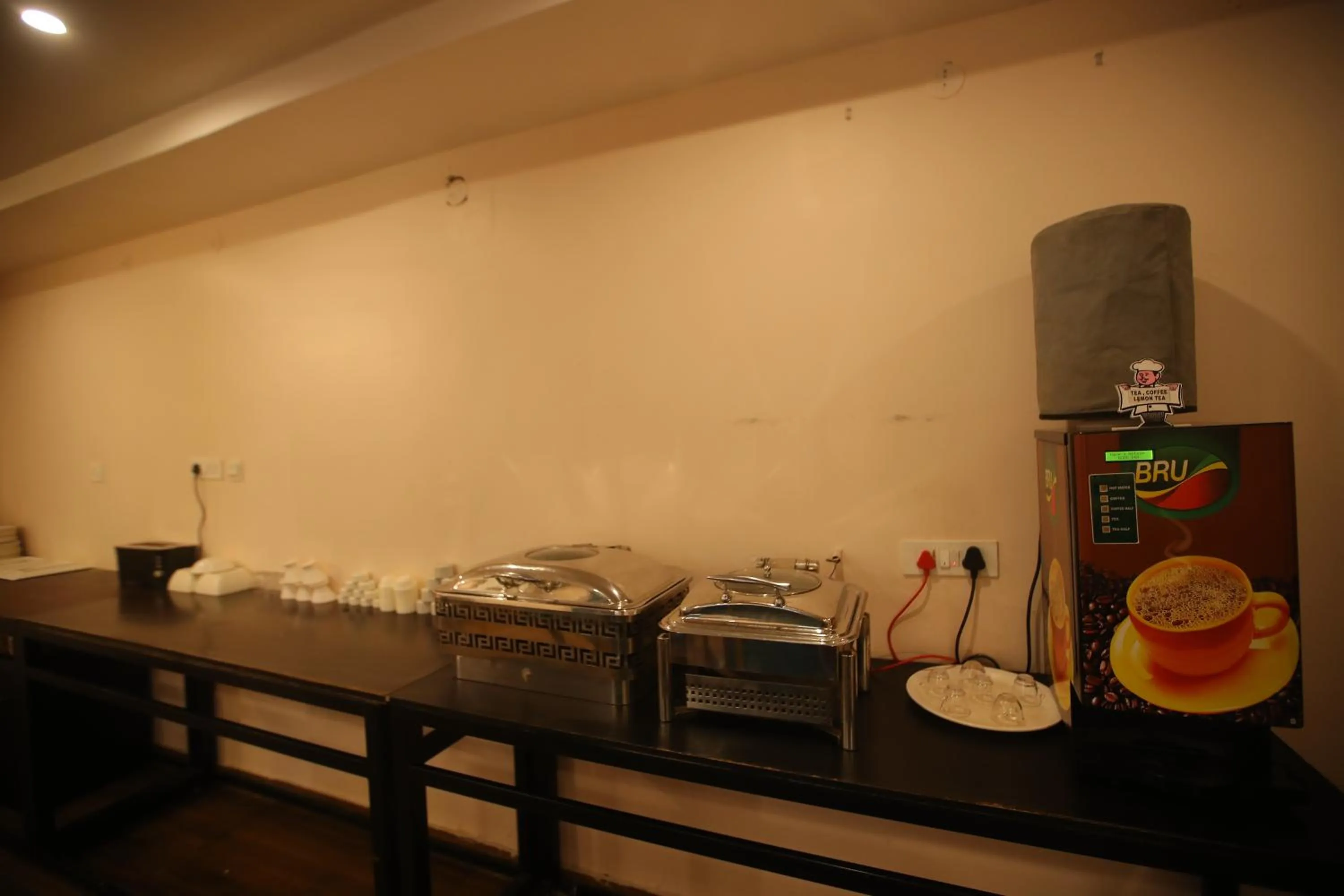 De Crown Luxury Hotel