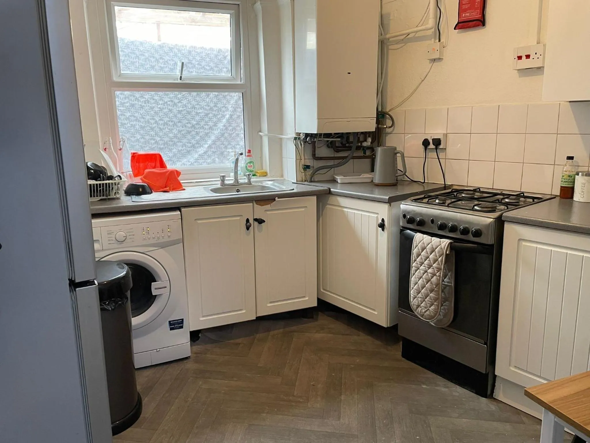 Kitchen or kitchenette in Rahal Hotel Hackney London