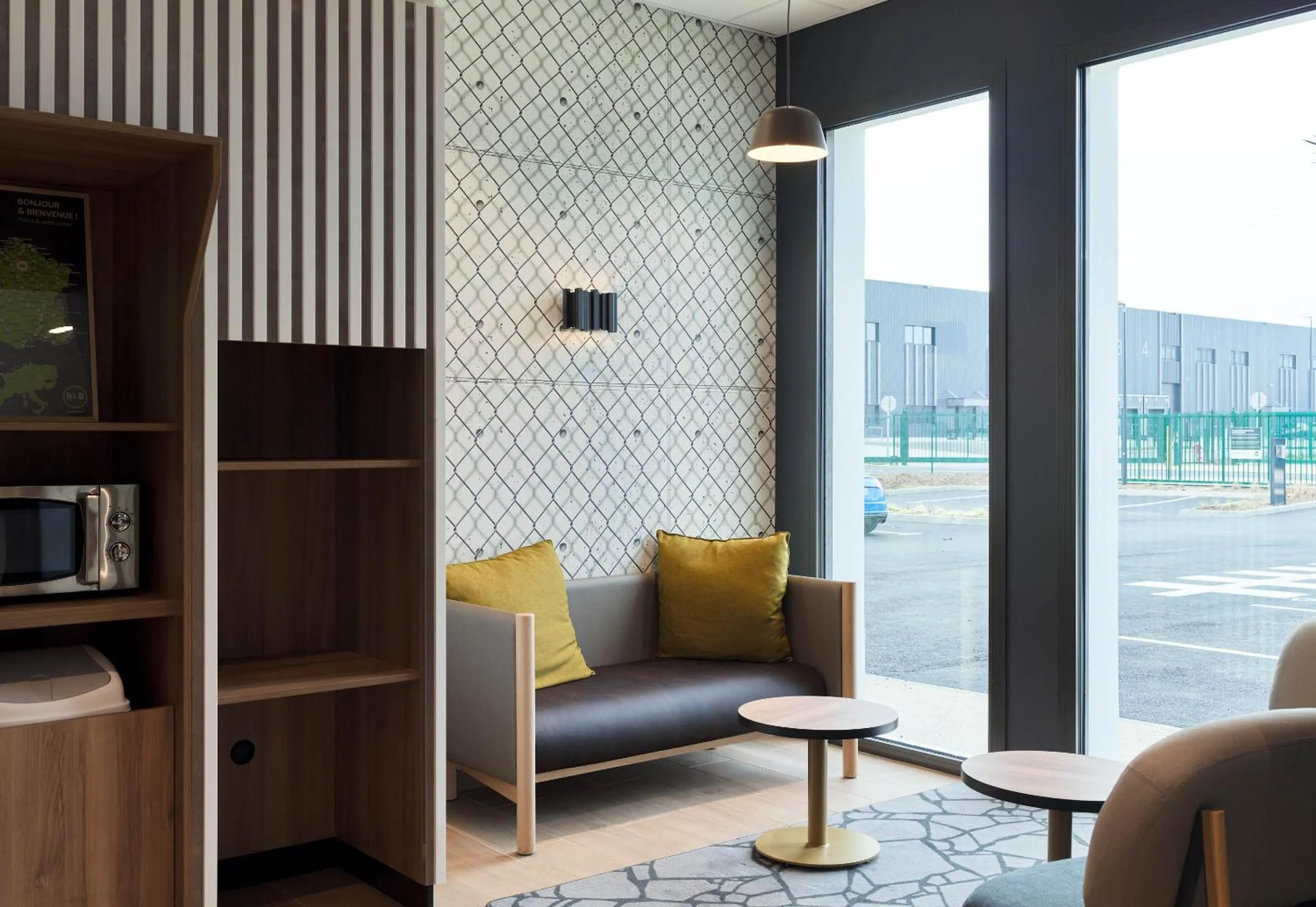 Seating area in B&B HOTEL Cergy Saint-Christophe Gare