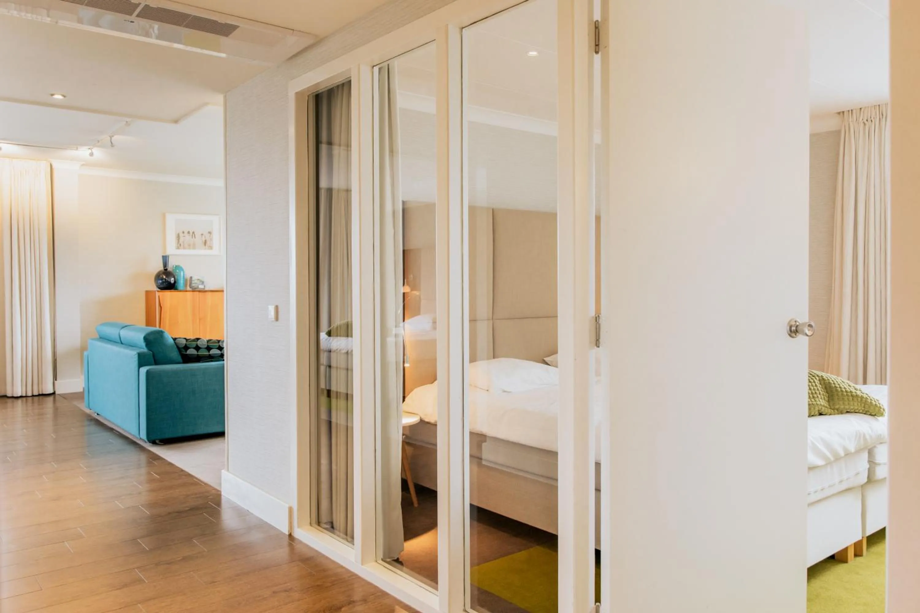 Bedroom, Bed in Grand Hotel Opduin