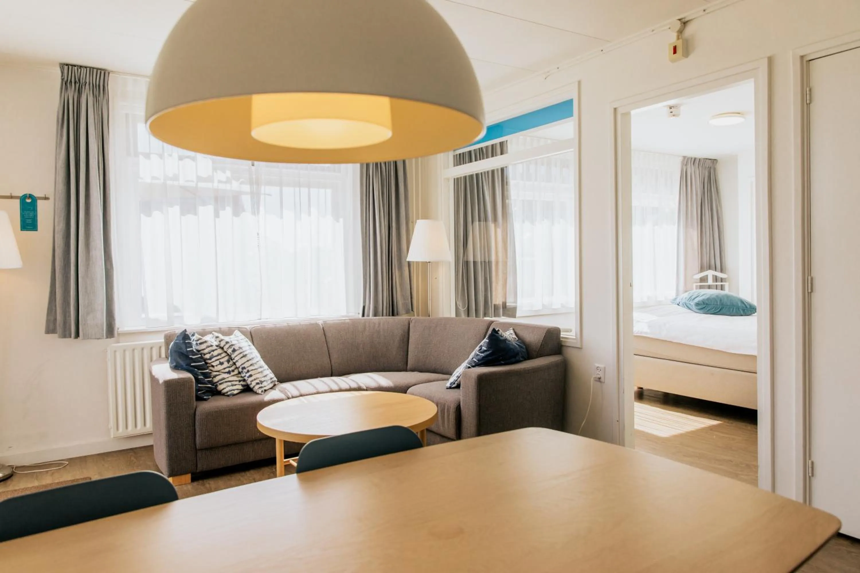 Living room, Bed in Grand Hotel Opduin