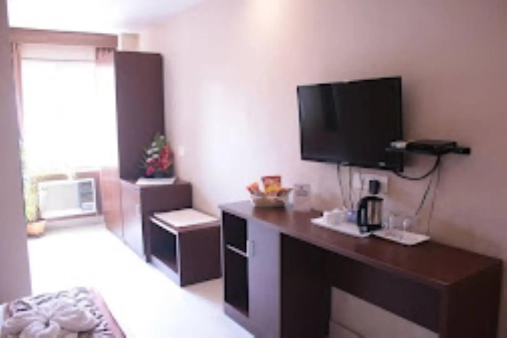 Property building, TV/Entertainment Center in Hotel Shreehari Grand