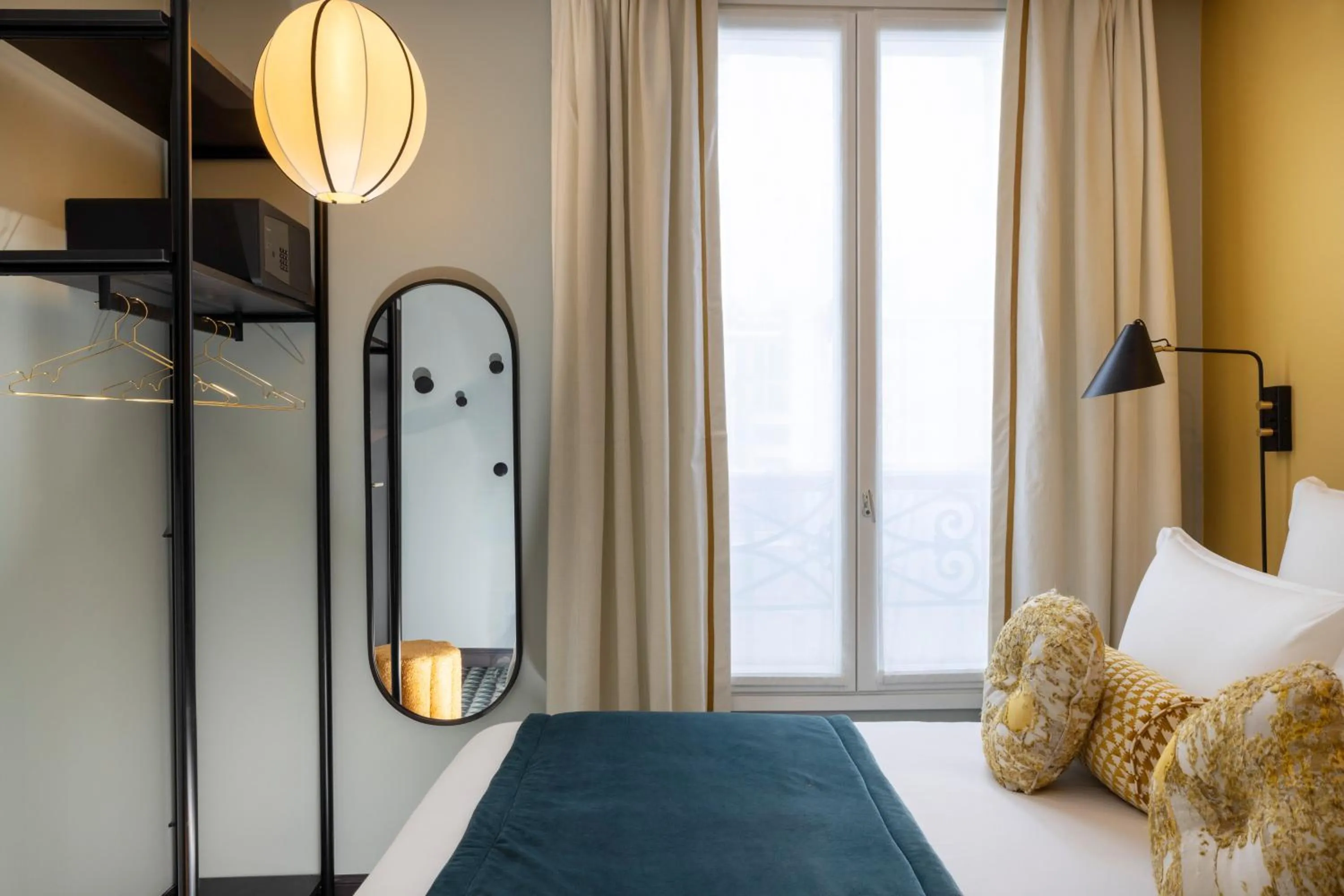 Bed in LE CLARK HOTEL