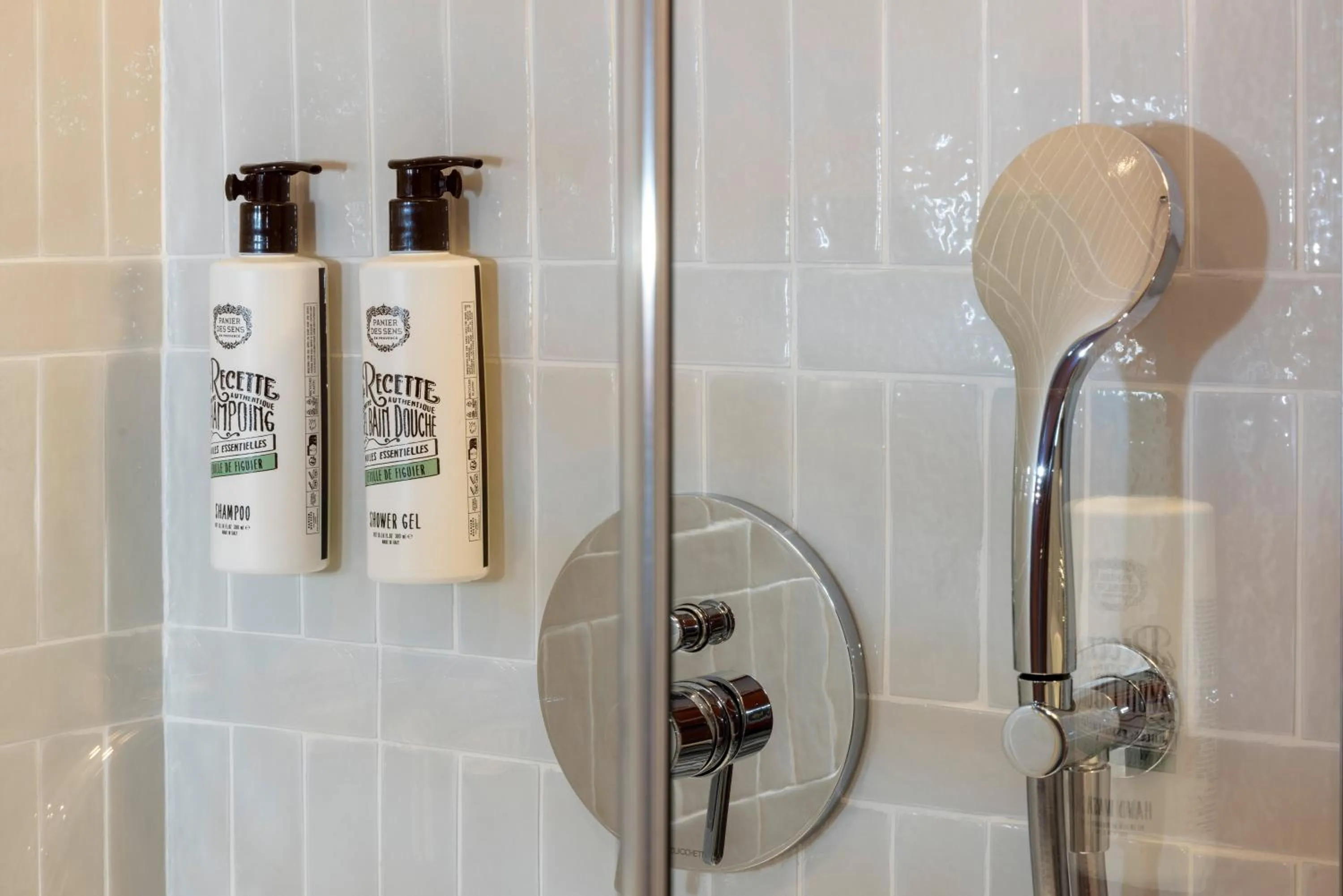 Bathroom in LE CLARK HOTEL