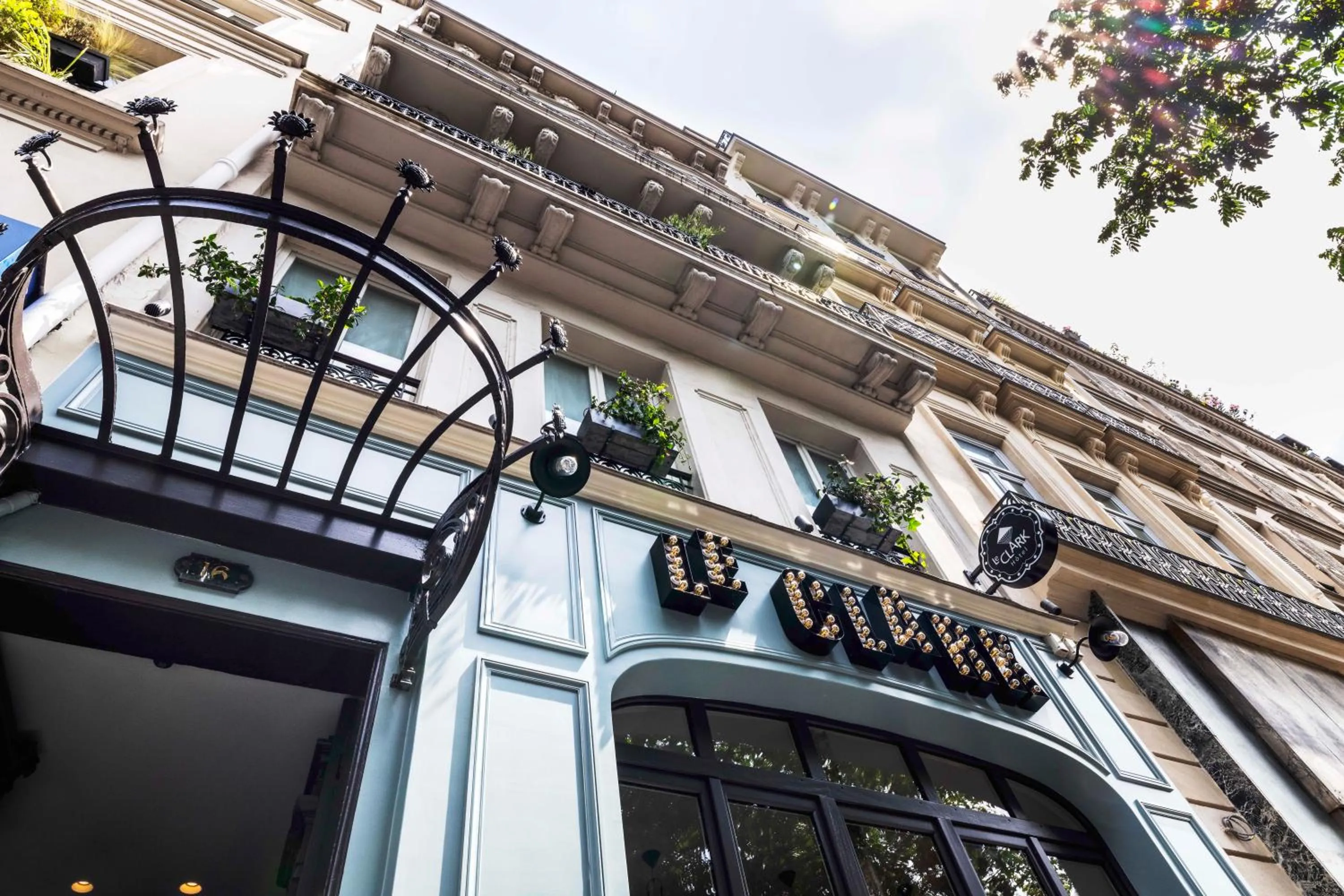 Property building in LE CLARK HOTEL