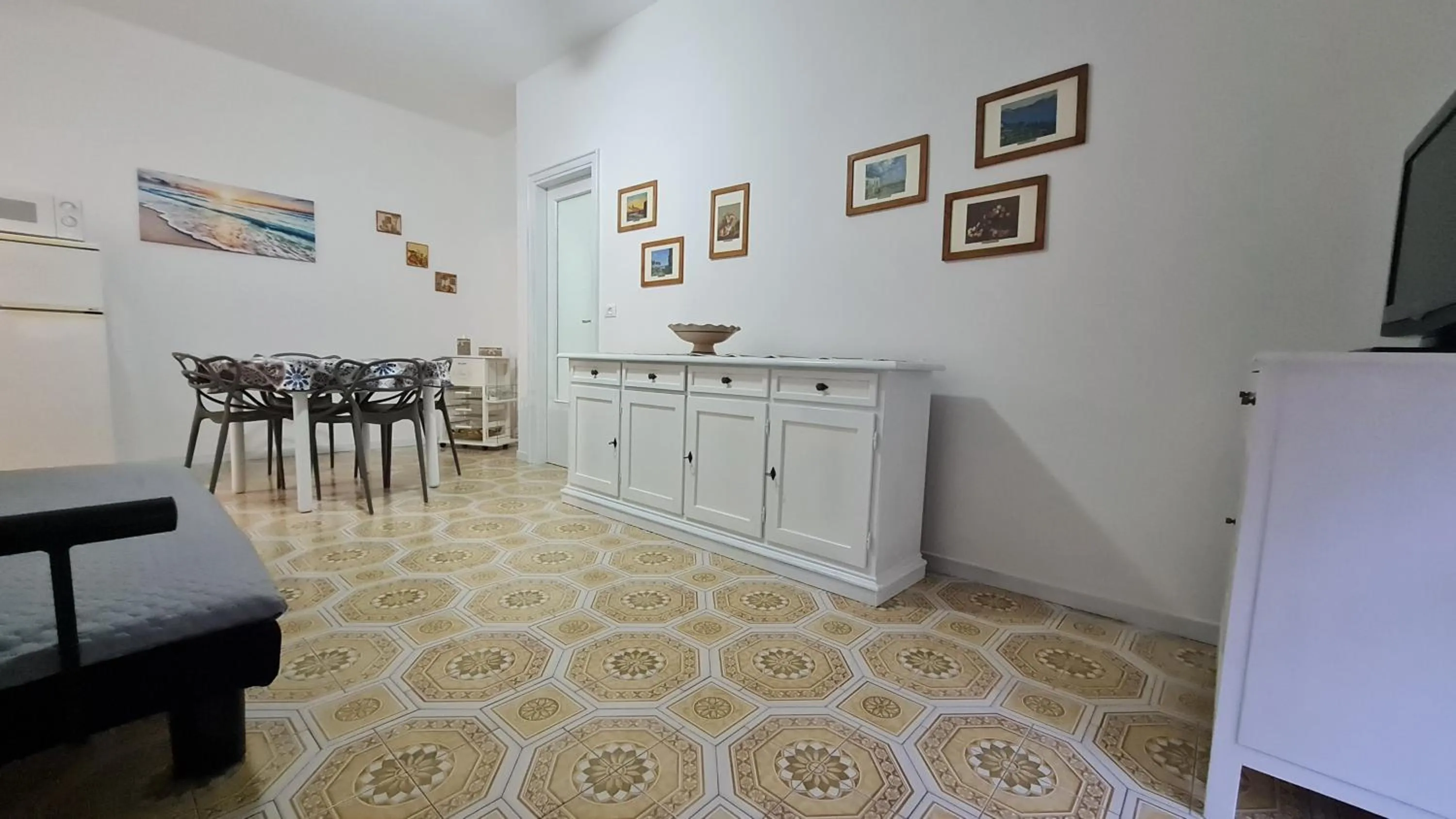 Adele Apartment