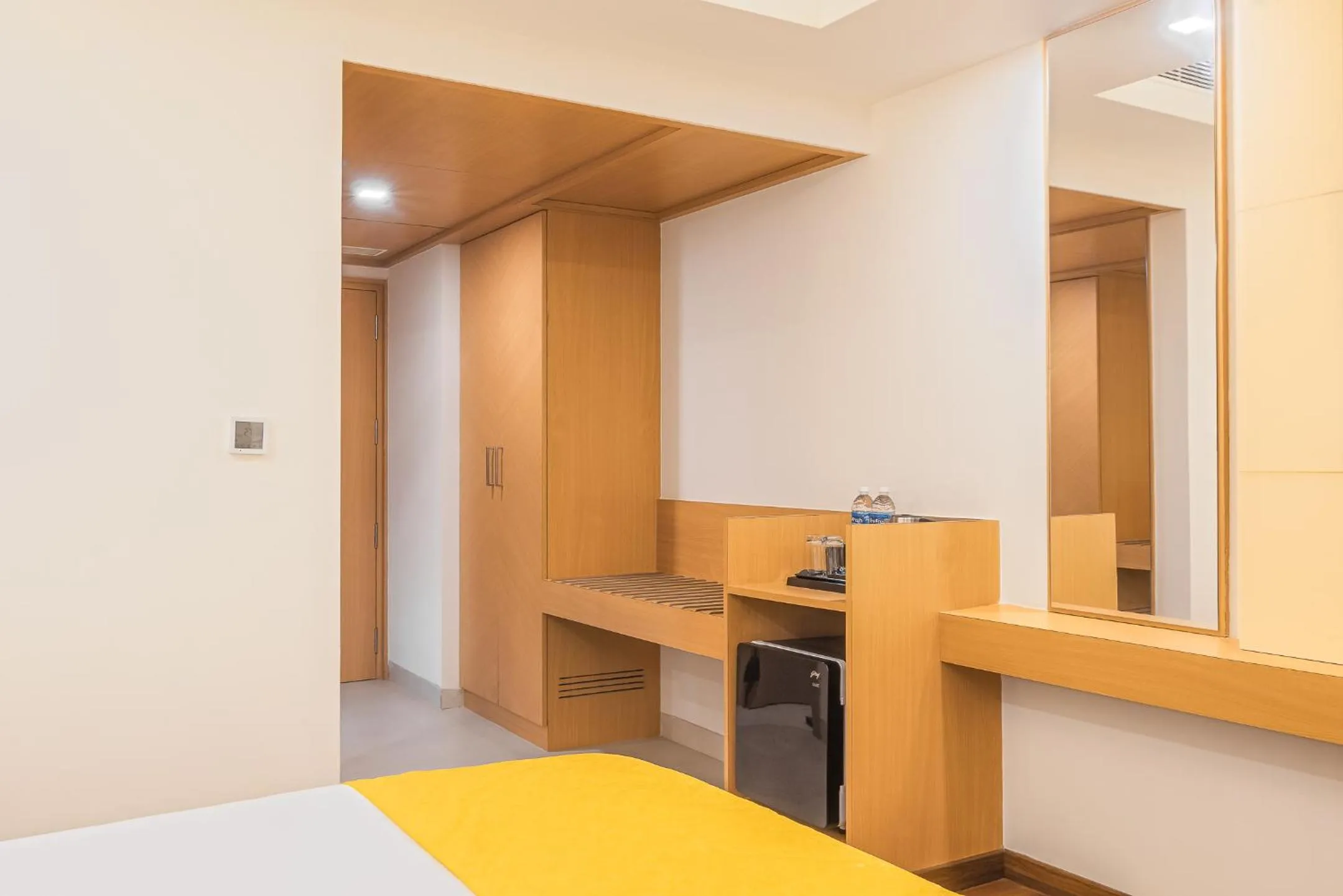 Coffee/tea facilities, Bed in Hotel Turmeric