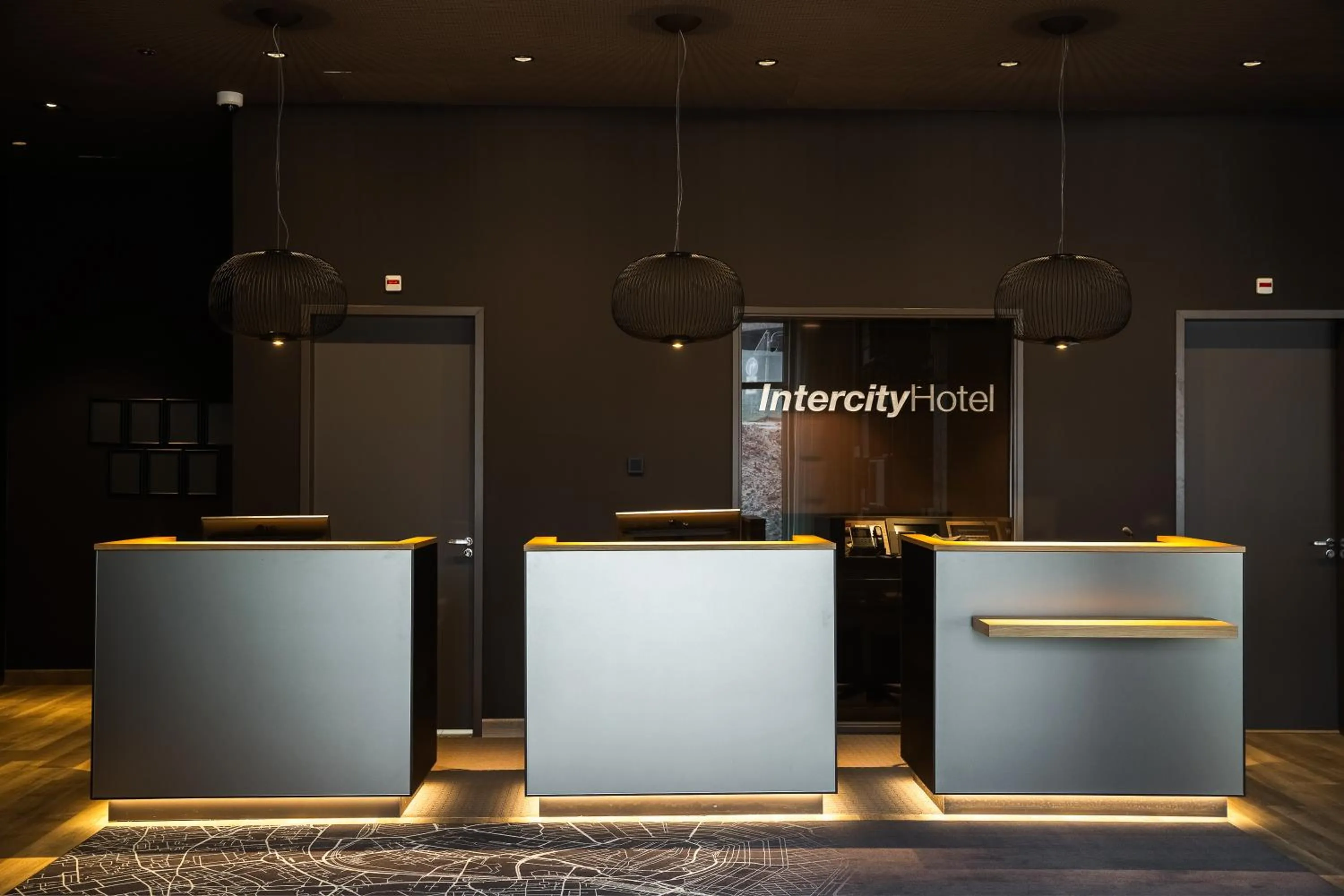 Lobby or reception in IntercityHotel Breda