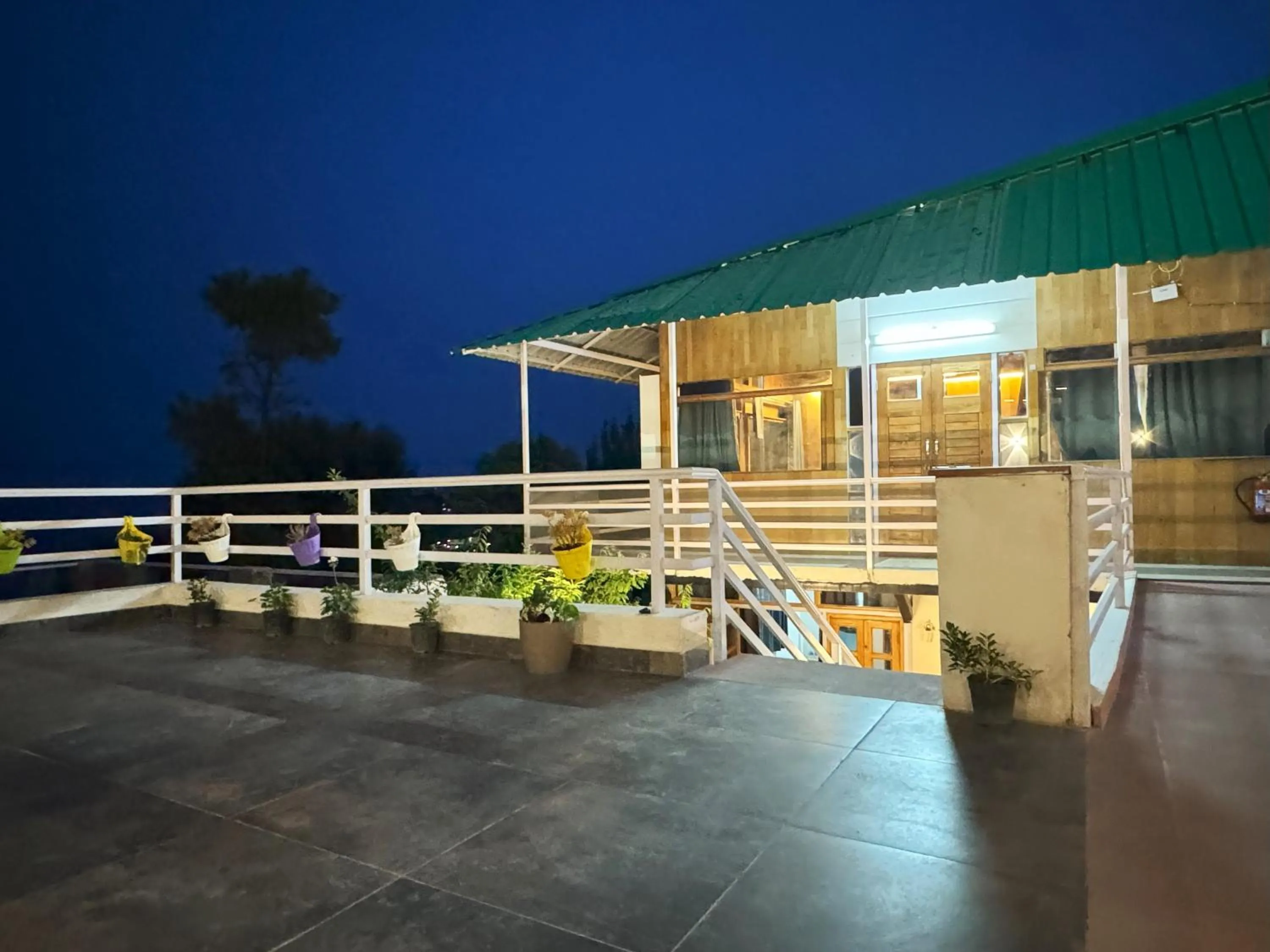 Balcony/Terrace in Wanderlust Mukteshwar