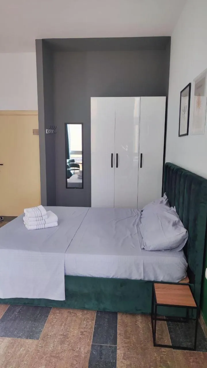 Bed in Cactus Apartments