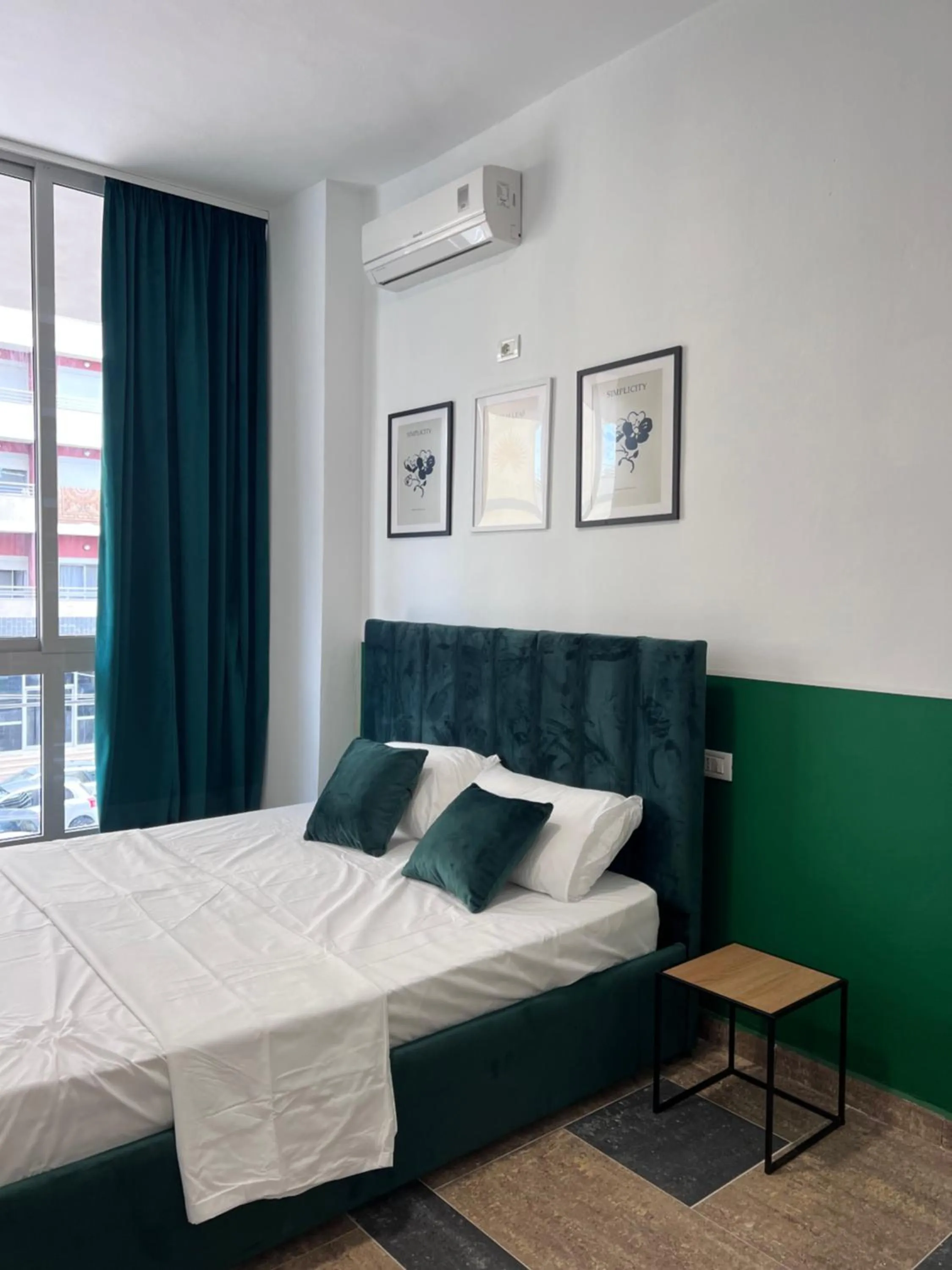 Bed in Cactus Apartments