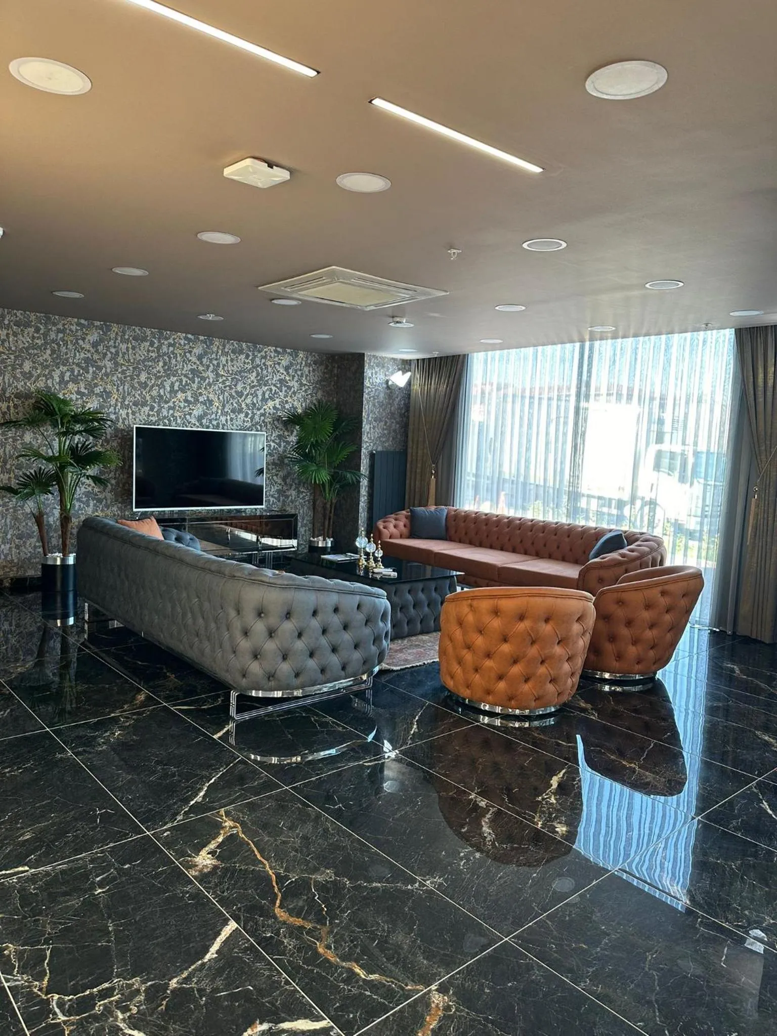 Asgard Hotel