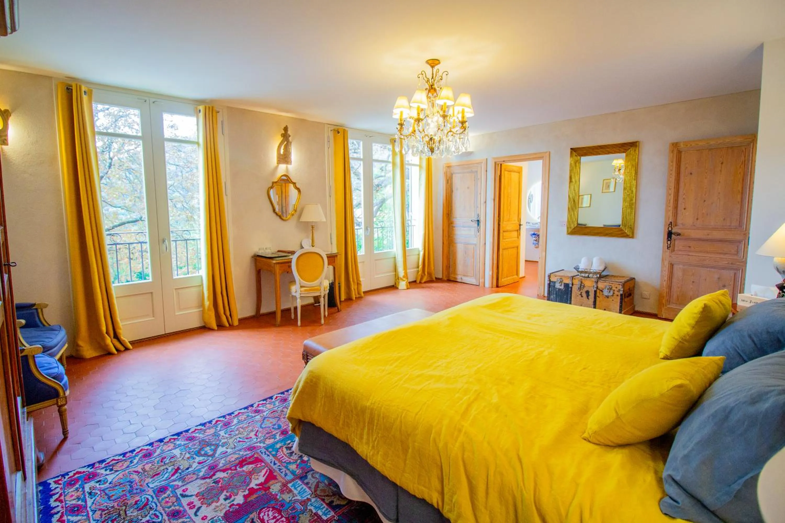 King Room with Mountain View in Domaine de la Cascade Parfumée