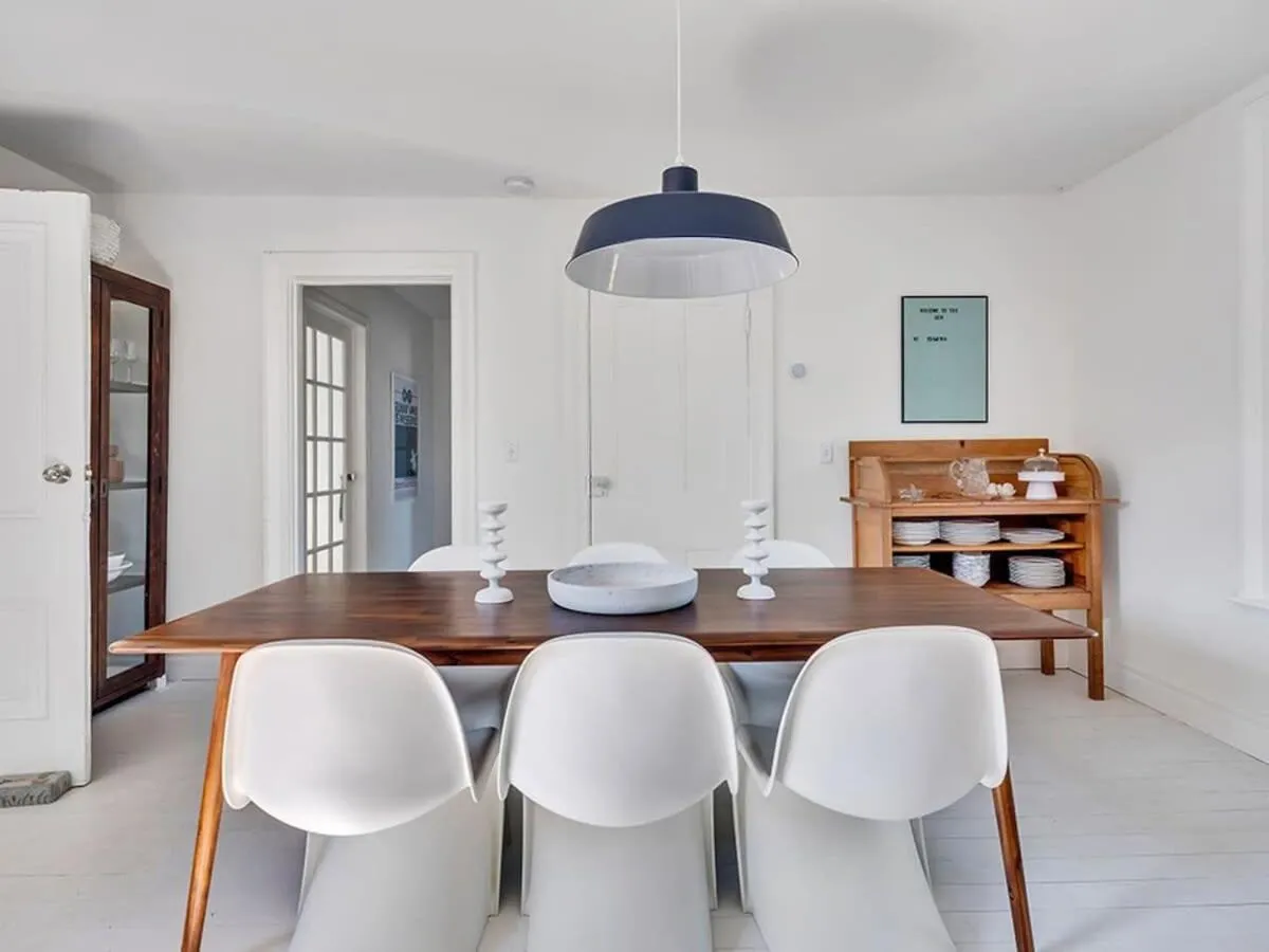 The Gem - Beautiful farmhouse with hot tub