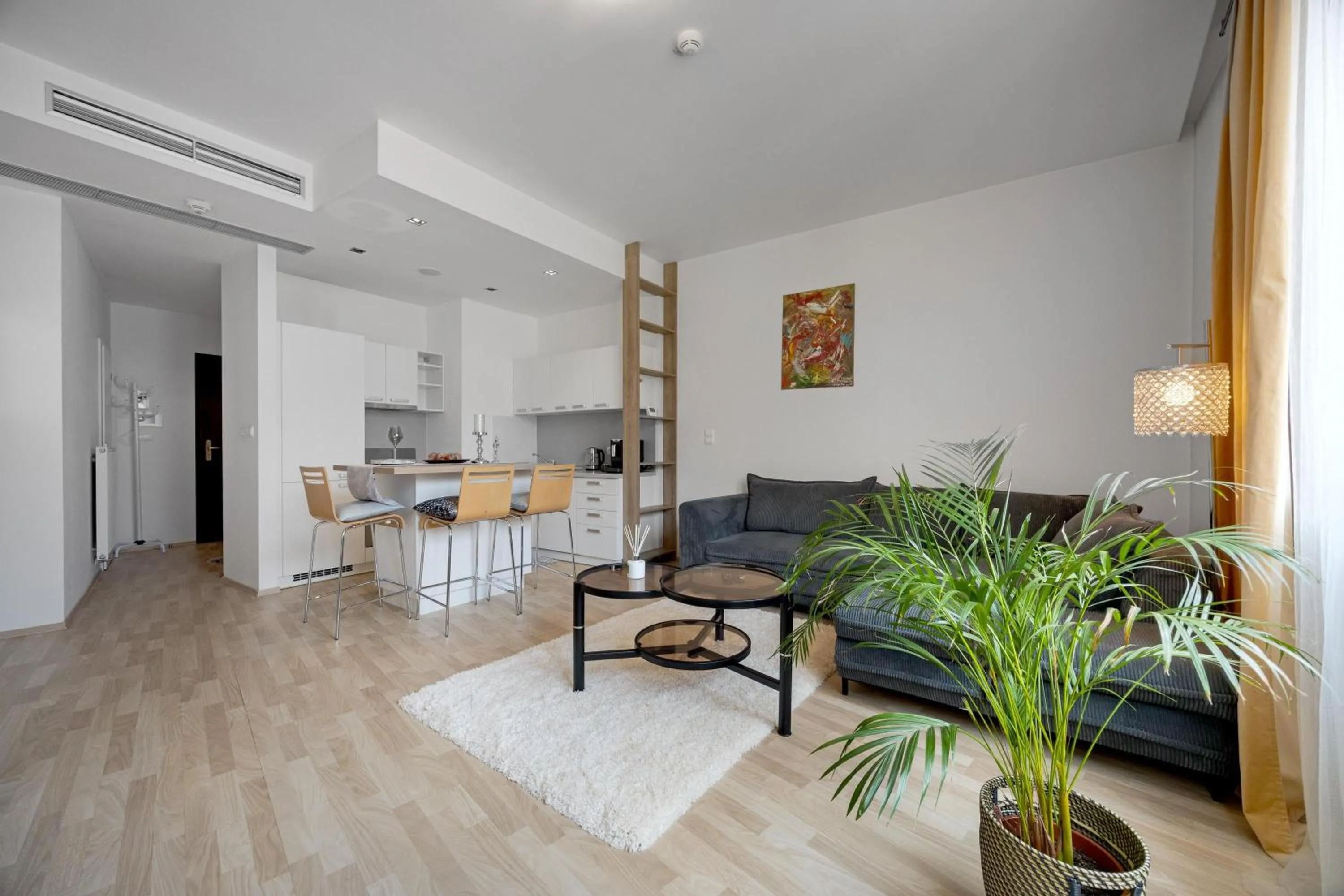REVON Art-Deco Old Town Apartment