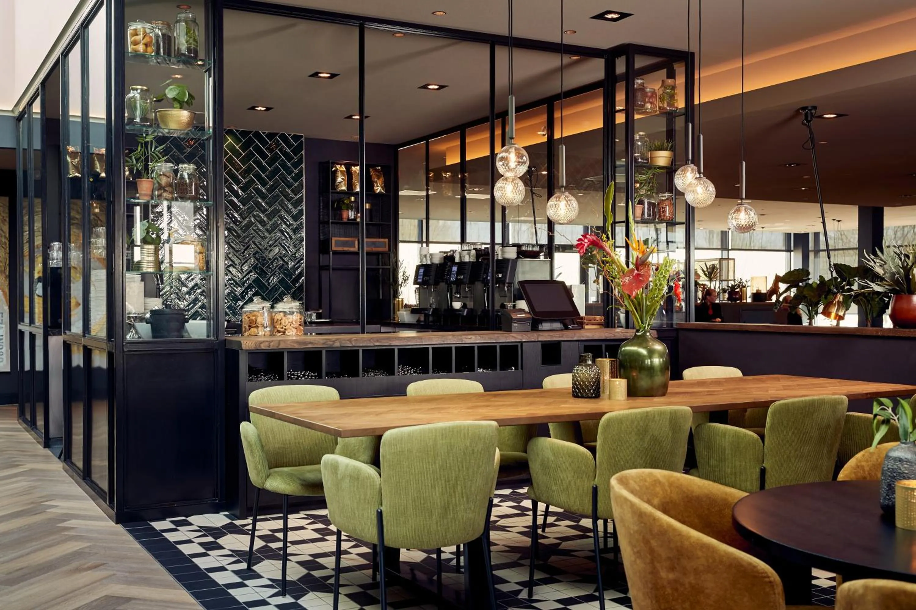 Restaurant/places to eat in Van der Valk Hotel Breukelen
