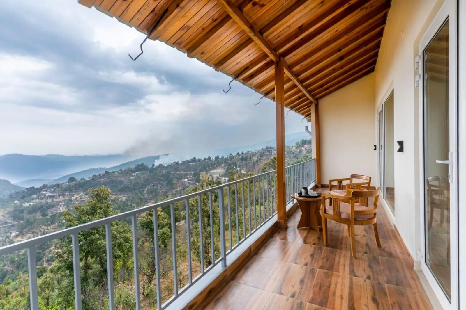 Natural landscape in Shree Parijat Resort - Luxury Resort in Mukteshwar