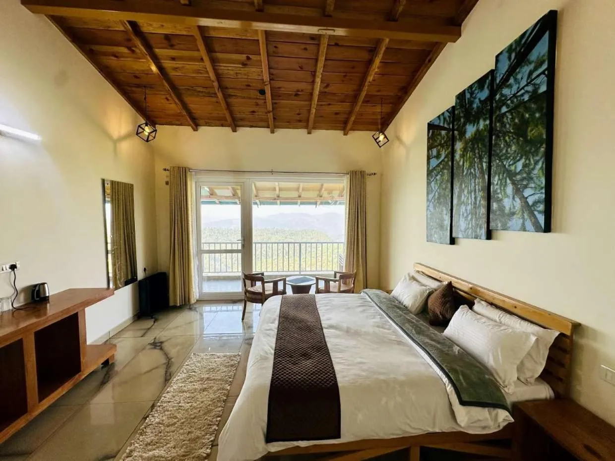 Photo of the whole room, Bed in Shree Parijat Resort - Luxury Resort in Mukteshwar
