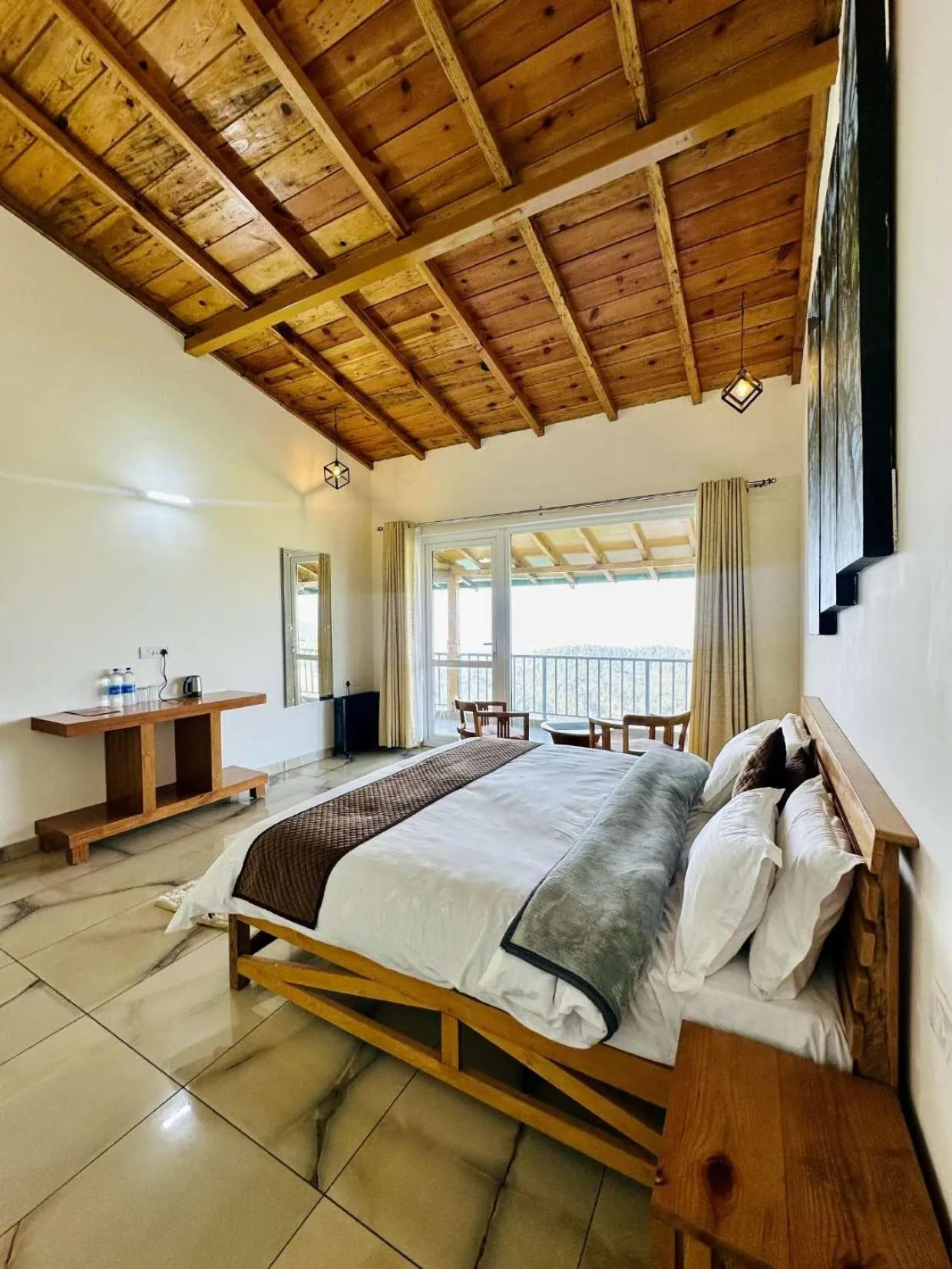 Photo of the whole room, Bed in Shree Parijat Resort - Luxury Resort in Mukteshwar