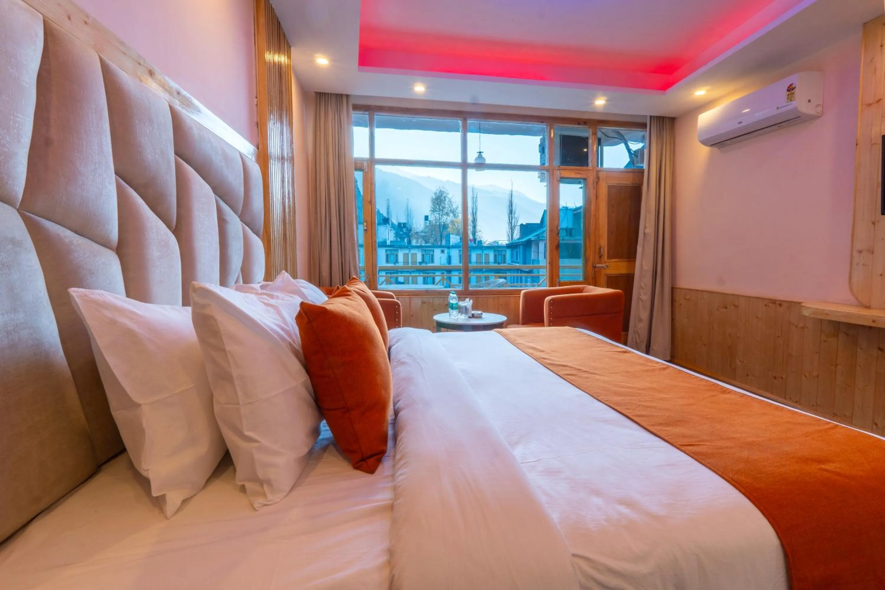 Bedroom, Bed in Hill River Resort By West Western -Property of the Year 2024-25 - Central Heated & Air Cooled, Near Mall Road