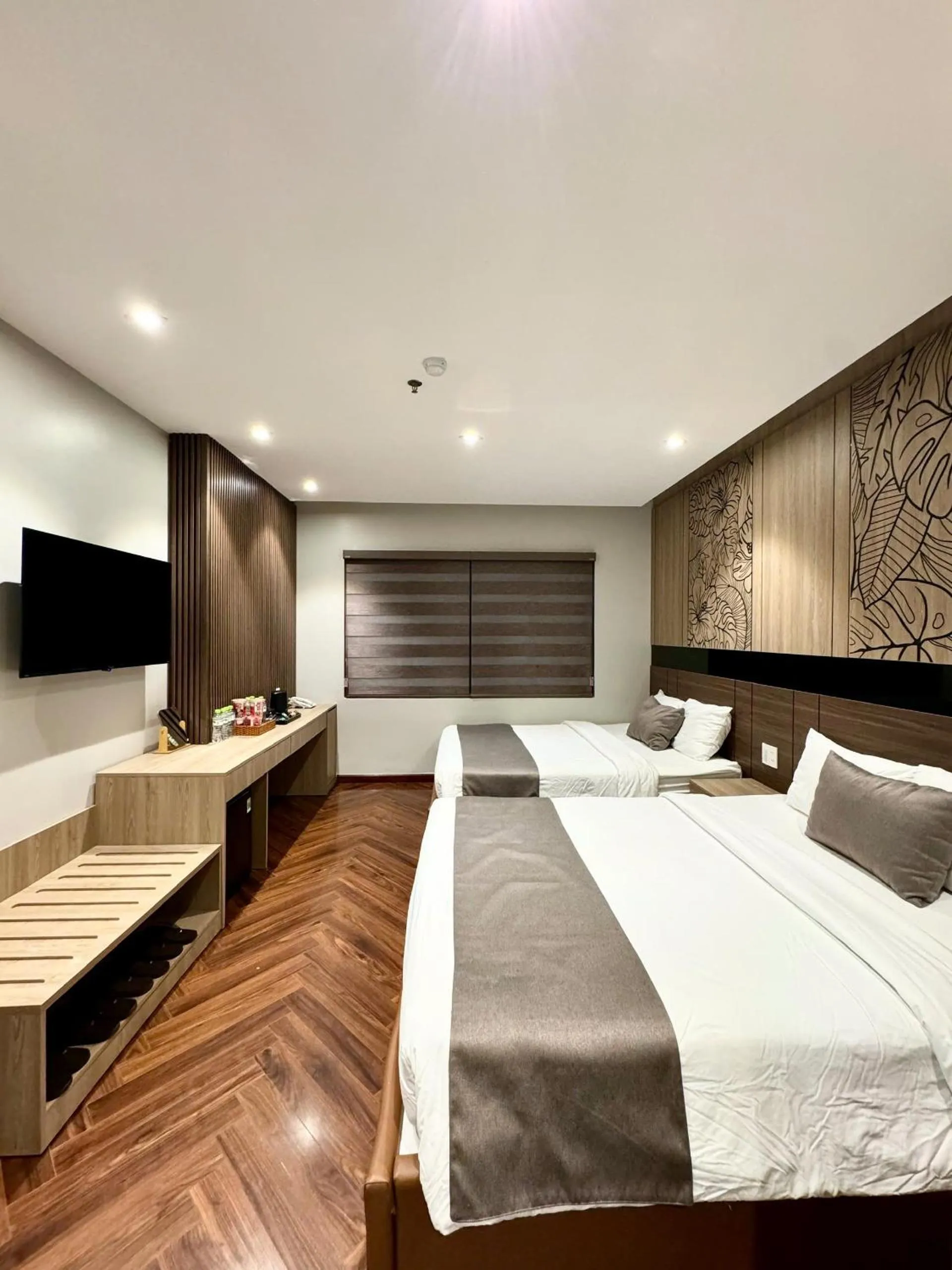 Communal lounge/ TV room, Bed in Hải Long Hotel 2