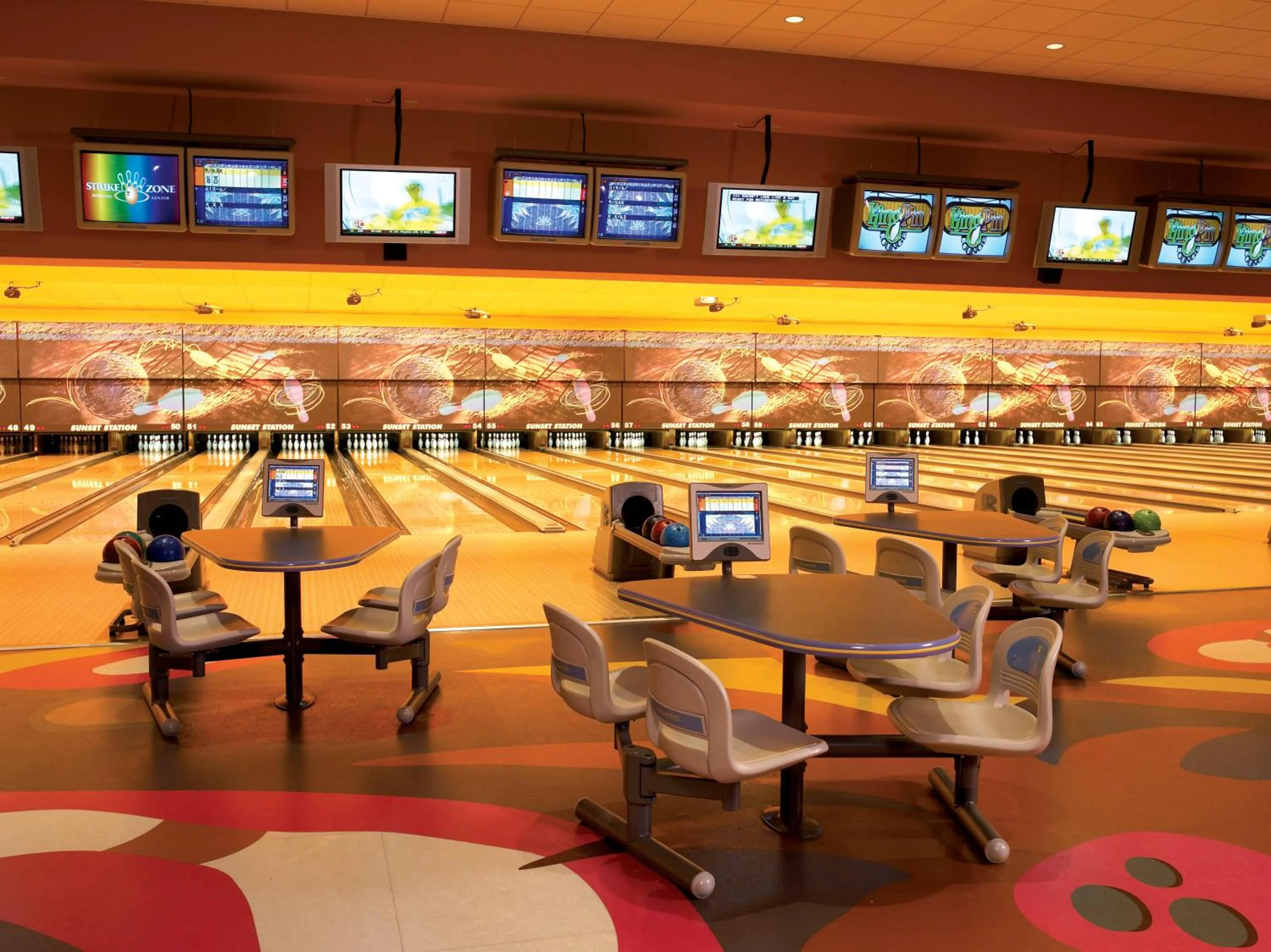 Bowling in Sunset Station Hotel & Casino