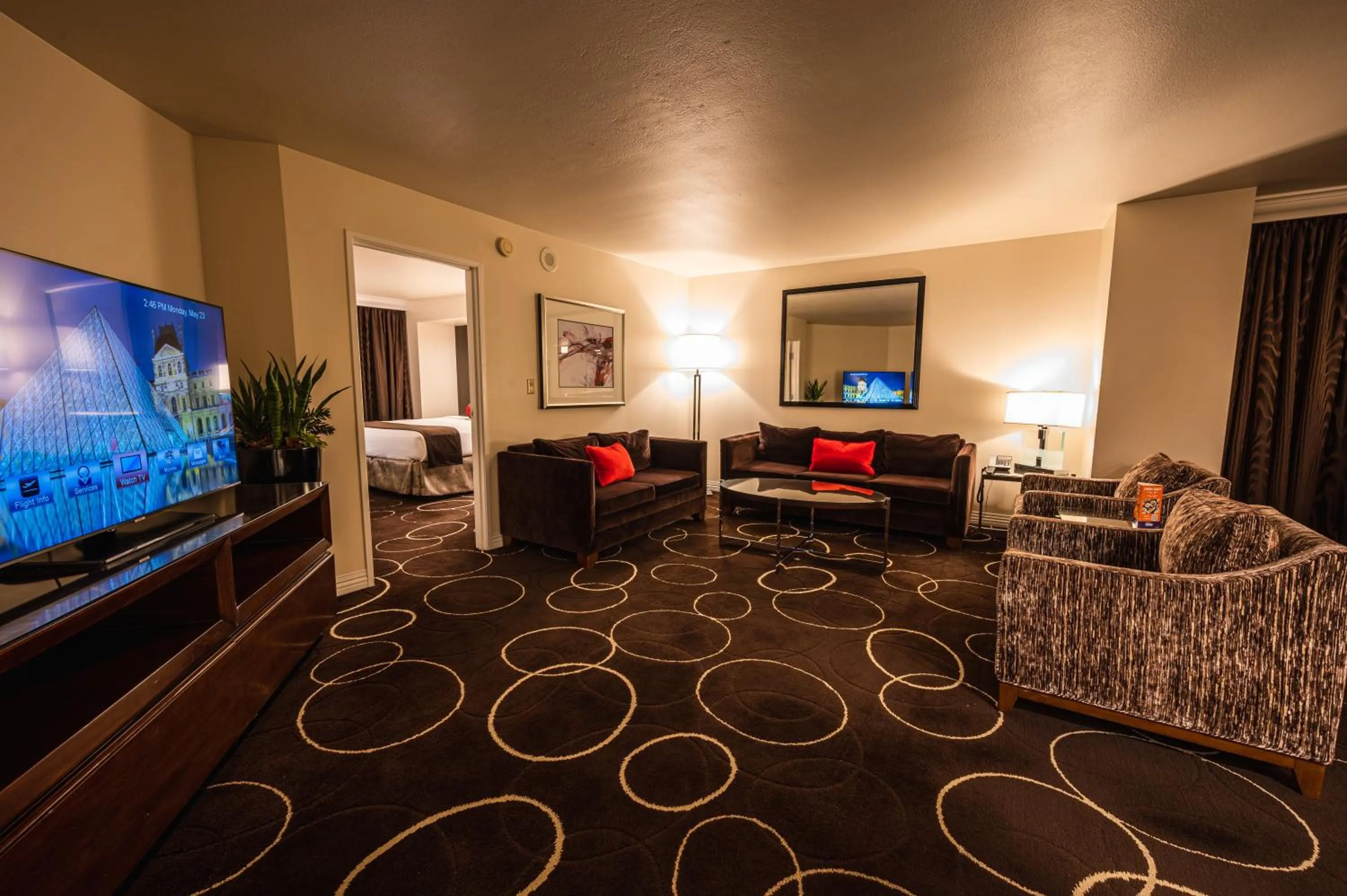 Living room in Sunset Station Hotel & Casino