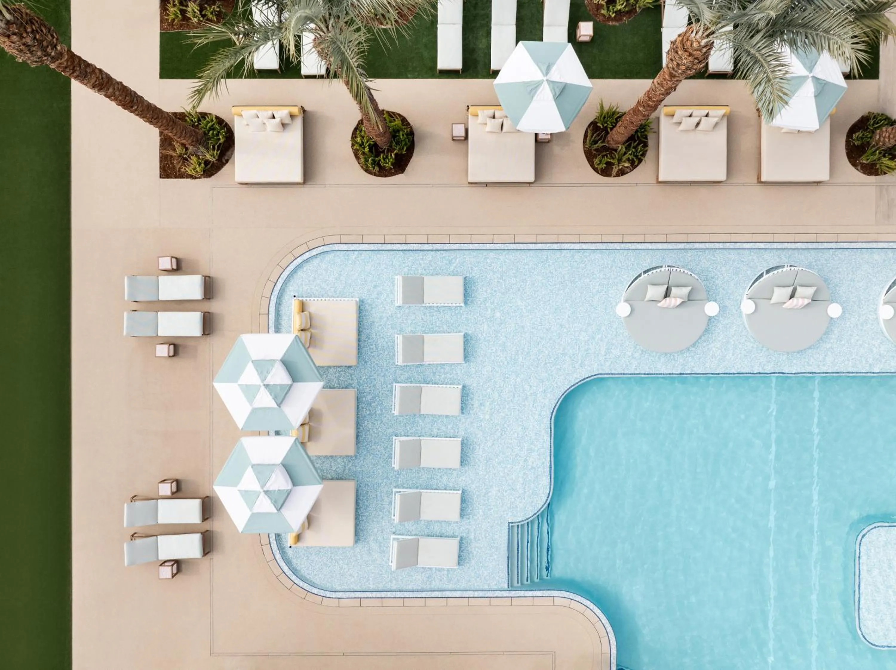 Swimming pool in Durango Casino & Resort